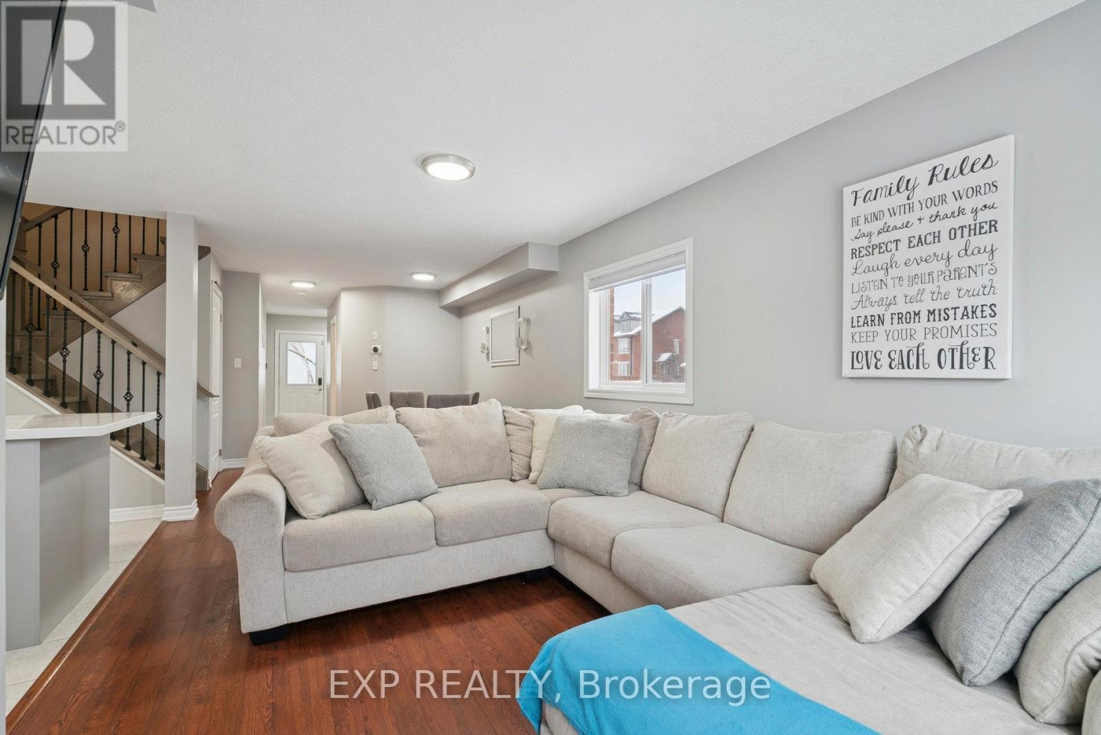 104 Sydenham Wells, Barrie (Georgian Drive), Ontario  L4M 6R5 - Photo 17 - S12600274