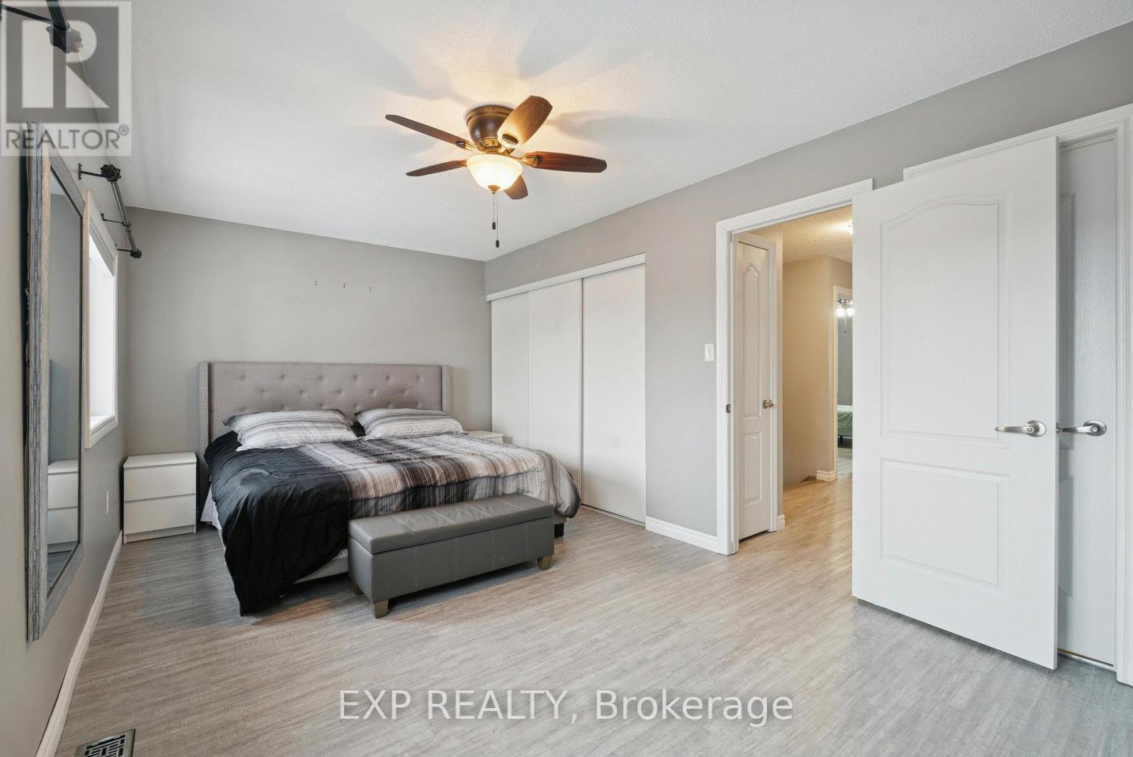 104 Sydenham Wells, Barrie (Georgian Drive), Ontario  L4M 6R5 - Photo 21 - S12600274