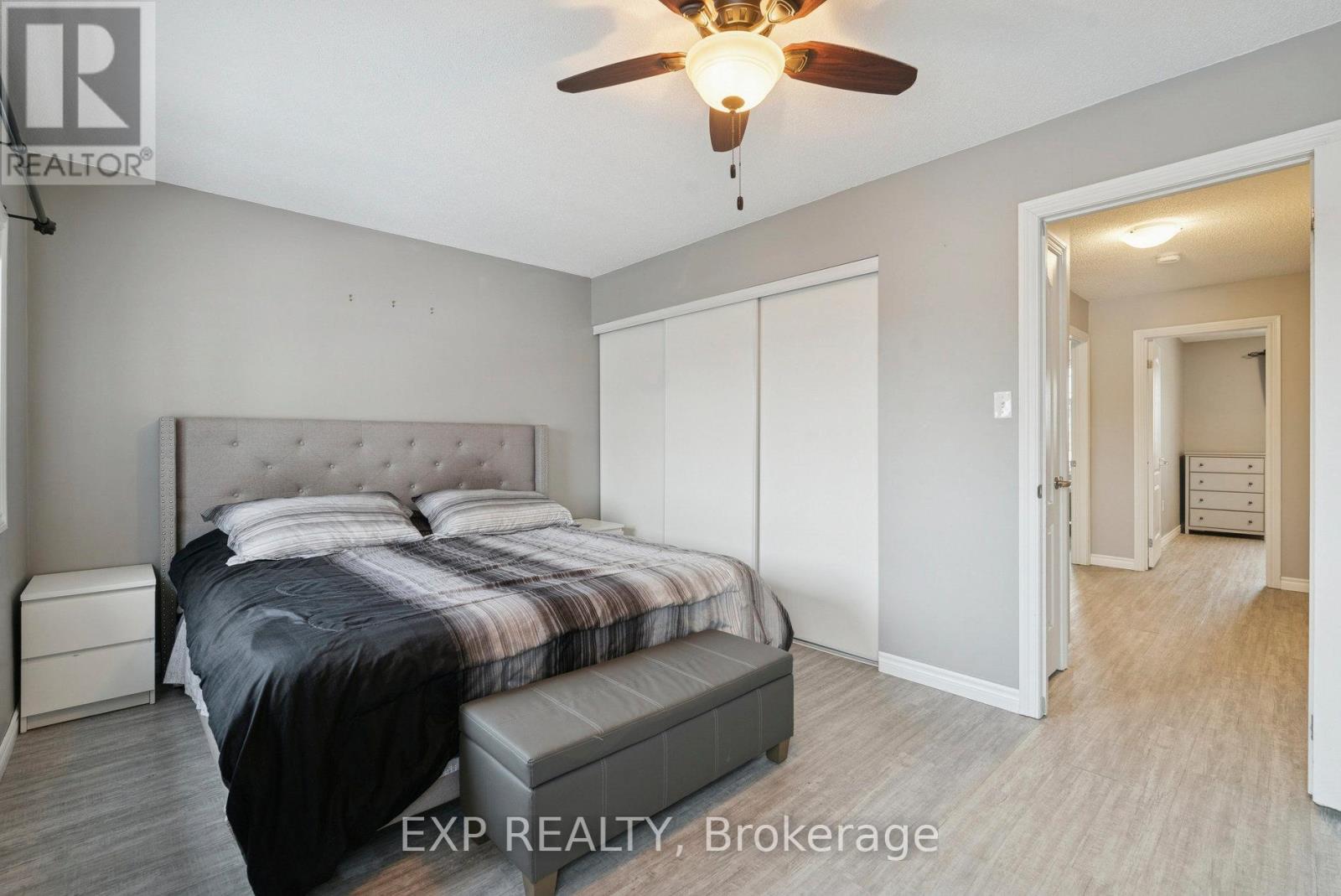 104 Sydenham Wells, Barrie (Georgian Drive), Ontario  L4M 6R5 - Photo 22 - S12600274