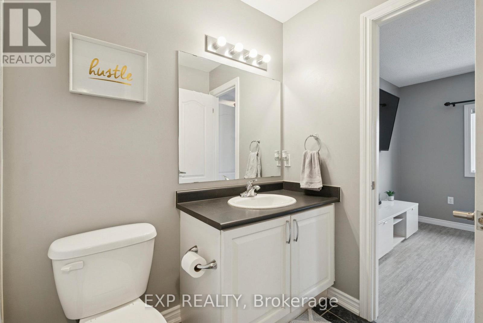 104 Sydenham Wells, Barrie (Georgian Drive), Ontario  L4M 6R5 - Photo 24 - S12600274