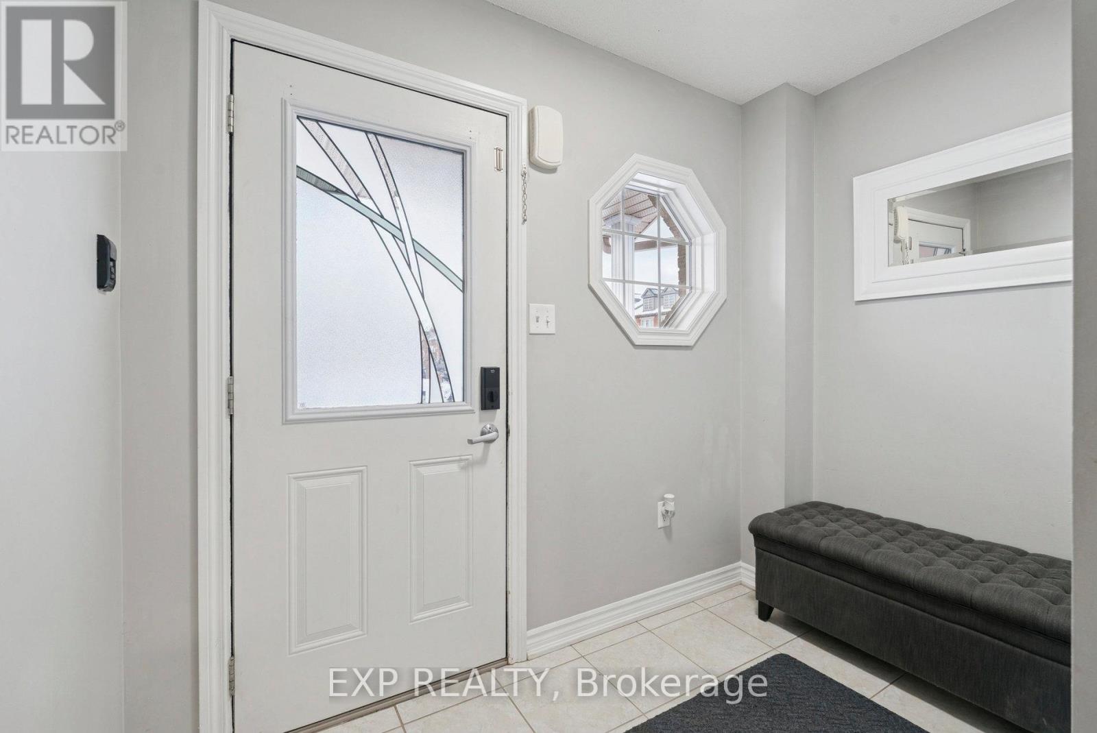 104 Sydenham Wells, Barrie (Georgian Drive), Ontario  L4M 6R5 - Photo 6 - S12600274