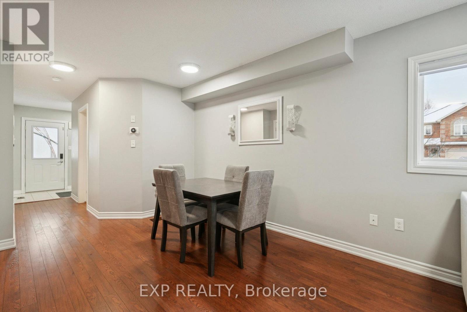 104 Sydenham Wells, Barrie (Georgian Drive), Ontario  L4M 6R5 - Photo 9 - S12600274