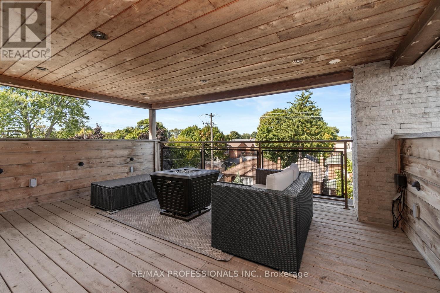 71 Morningside Avenue, Toronto, Ontario  M6S 1C8 - Photo 33 - W12600268