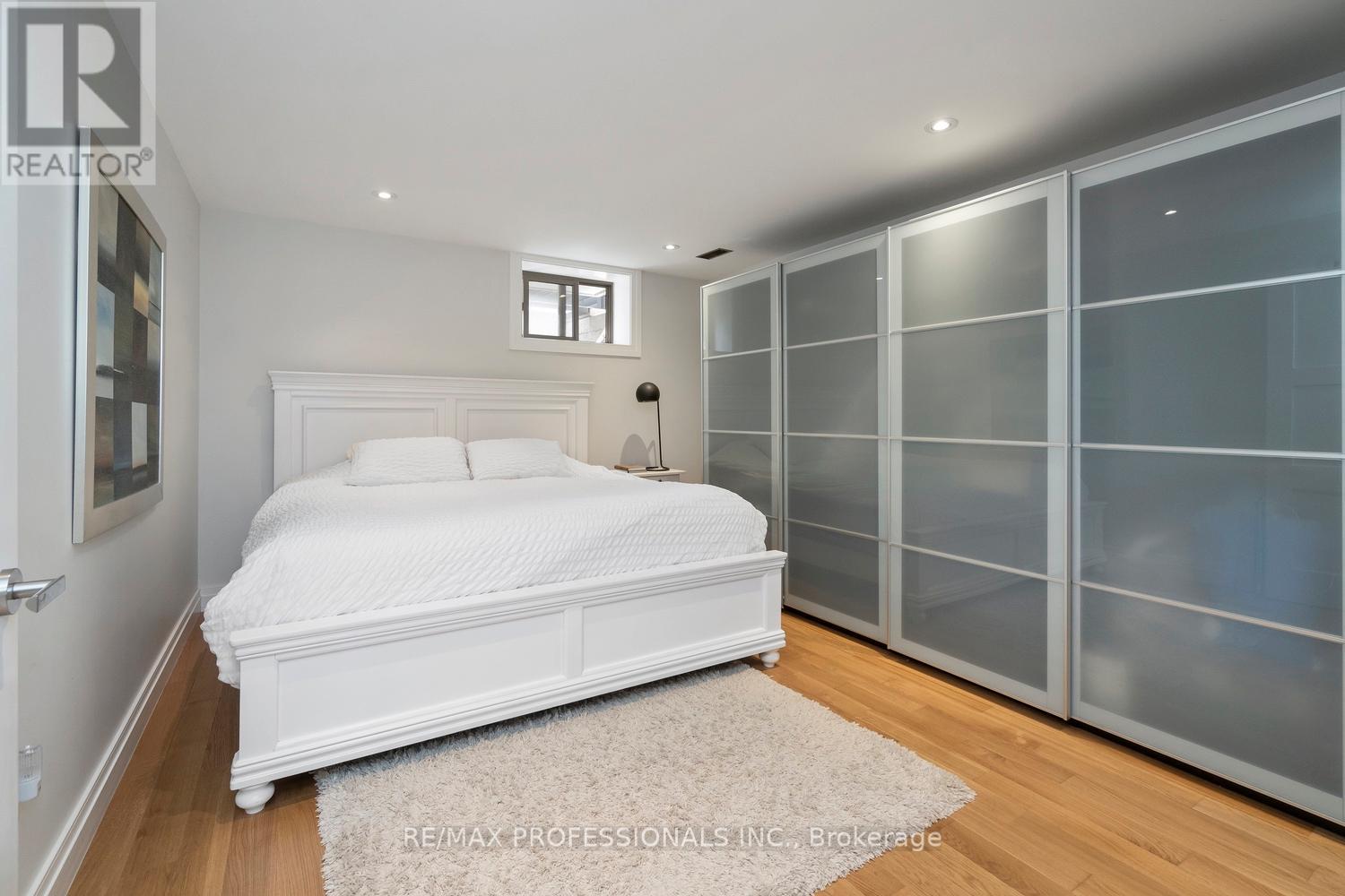 71 Morningside Avenue, Toronto, Ontario  M6S 1C8 - Photo 43 - W12600268