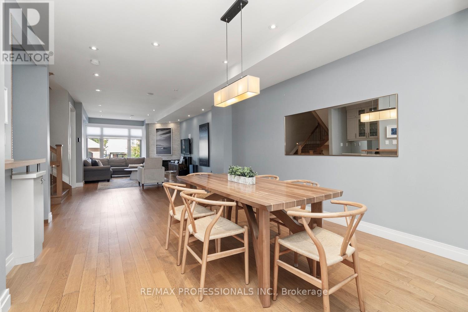 71 Morningside Avenue, Toronto, Ontario  M6S 1C8 - Photo 7 - W12600268