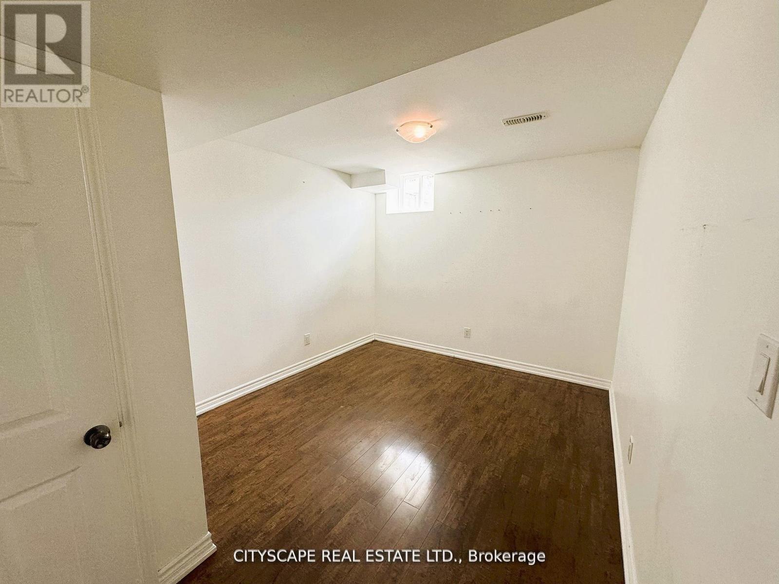 7646 Goldenrod Trail, Niagara Falls, Ontario  L2H 0K4 - Photo 34 - X12600288