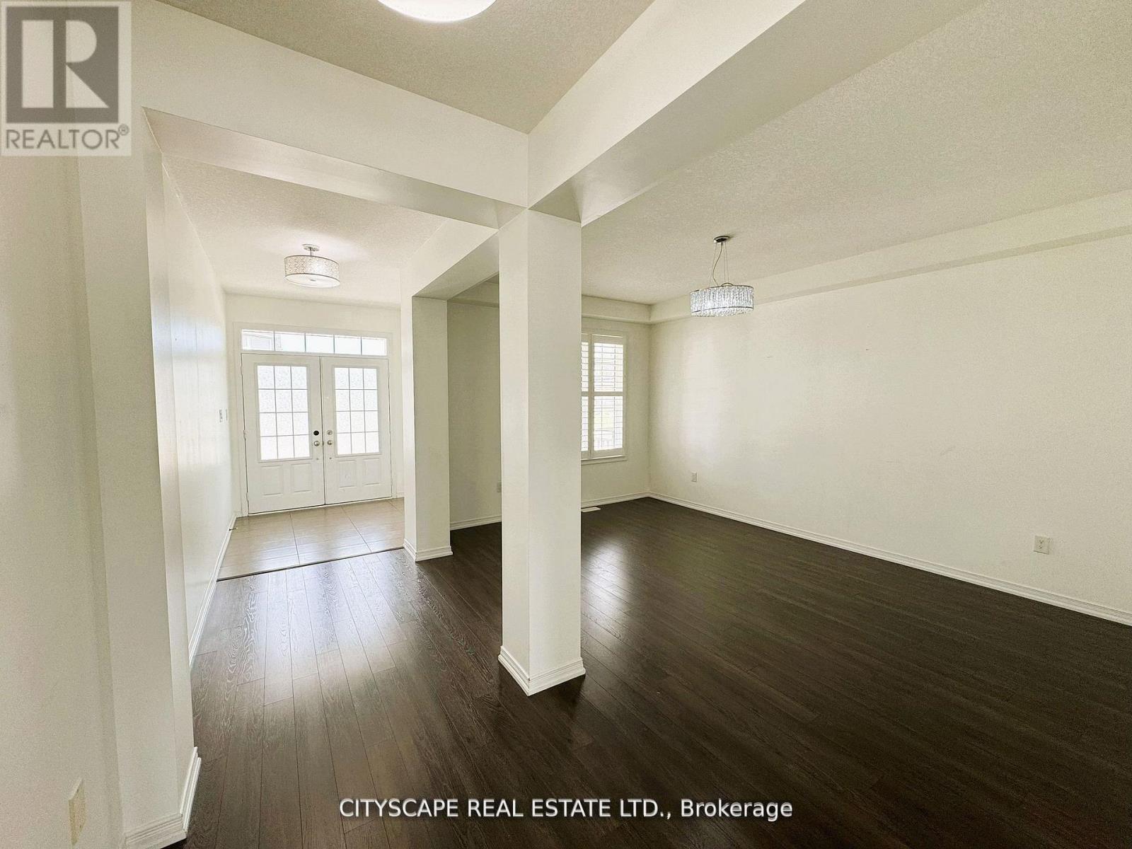 7646 Goldenrod Trail, Niagara Falls, Ontario  L2H 0K4 - Photo 4 - X12600288