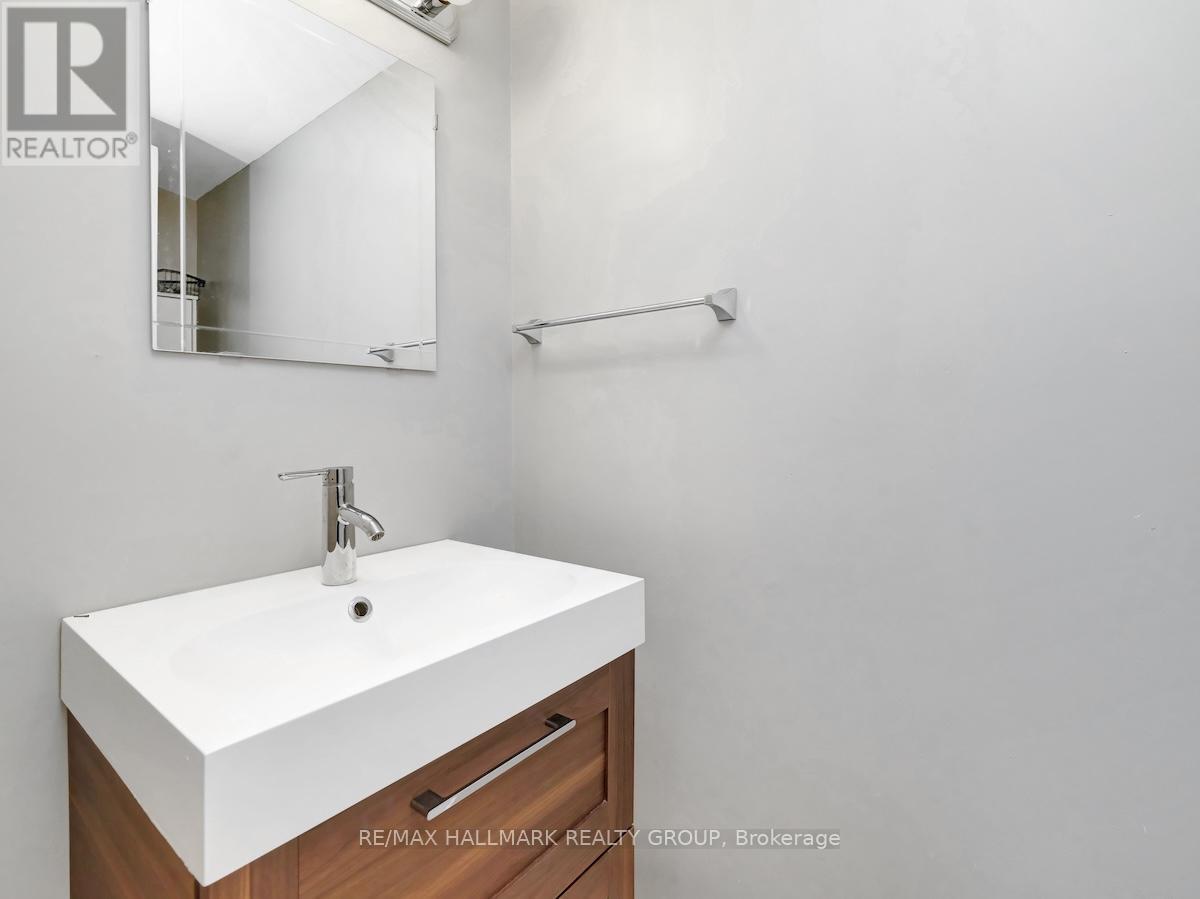 1005 - 665 Bathgate Drive, Ottawa, Ontario  K1K 3Y4 - Photo 16 - X12600310