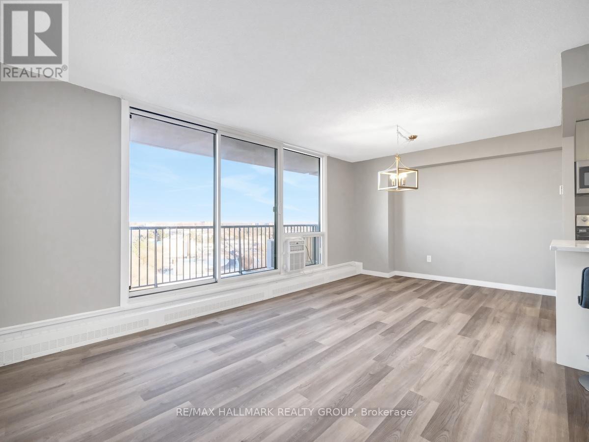 1005 - 665 Bathgate Drive, Ottawa, Ontario  K1K 3Y4 - Photo 5 - X12600310