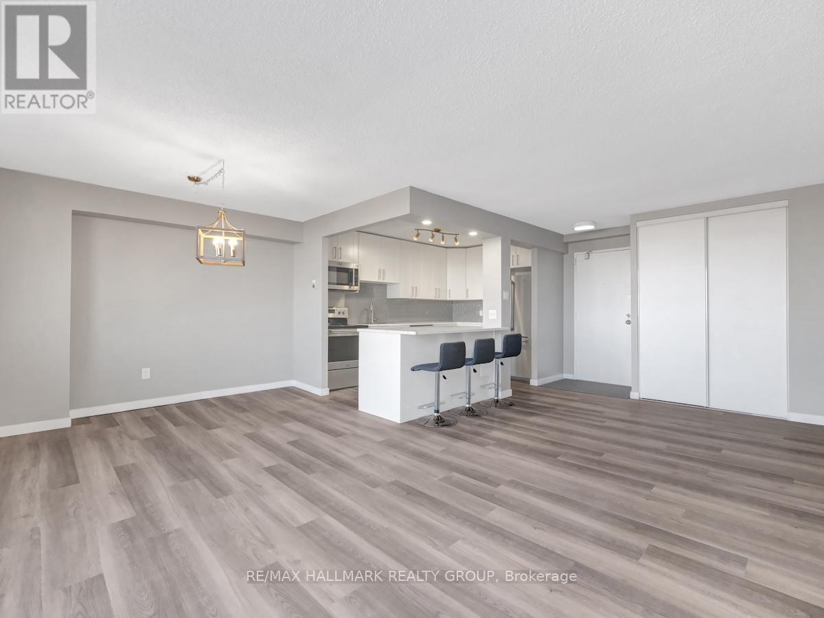 1005 - 665 Bathgate Drive, Ottawa, Ontario  K1K 3Y4 - Photo 6 - X12600310