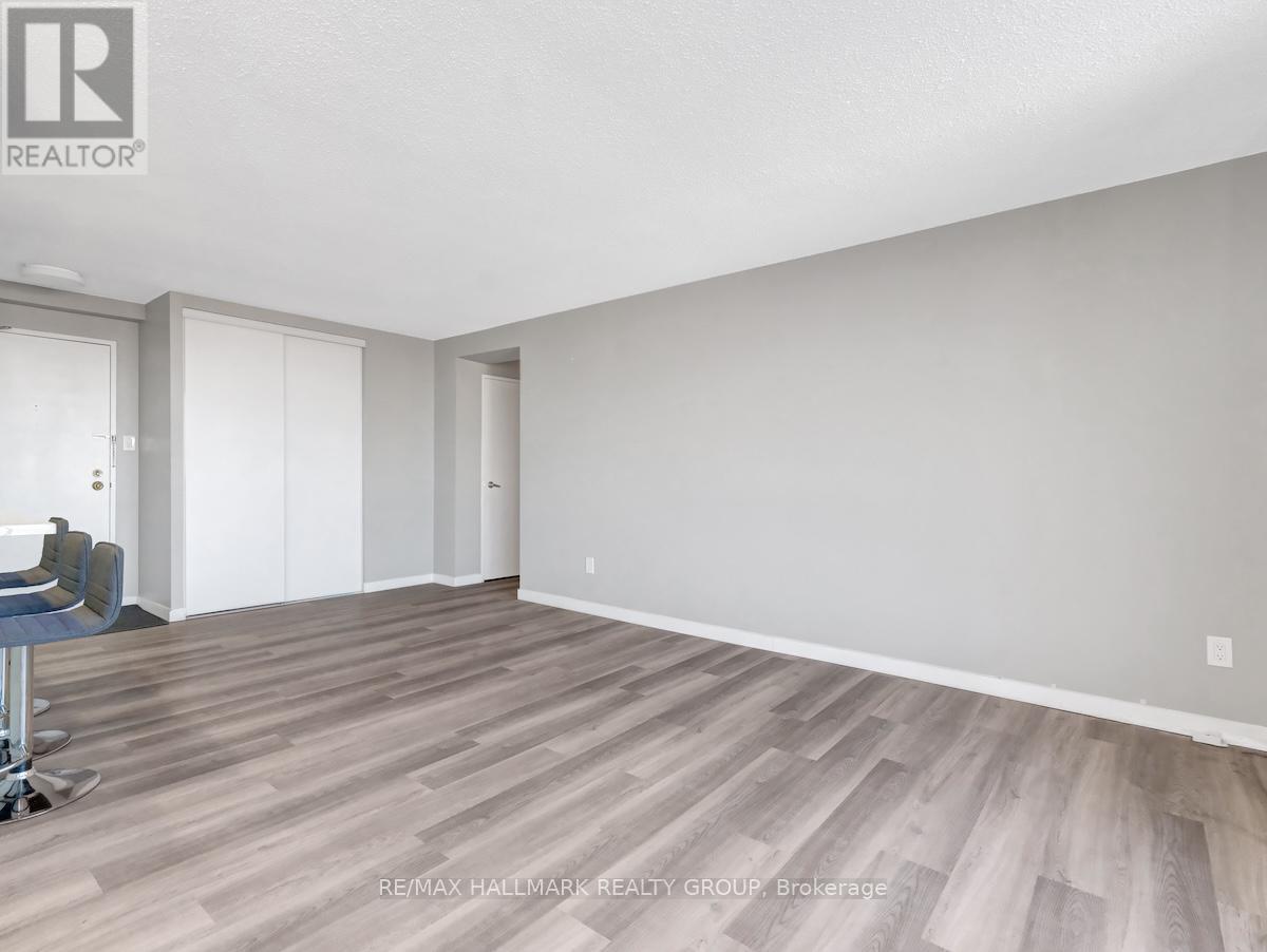 1005 - 665 Bathgate Drive, Ottawa, Ontario  K1K 3Y4 - Photo 7 - X12600310