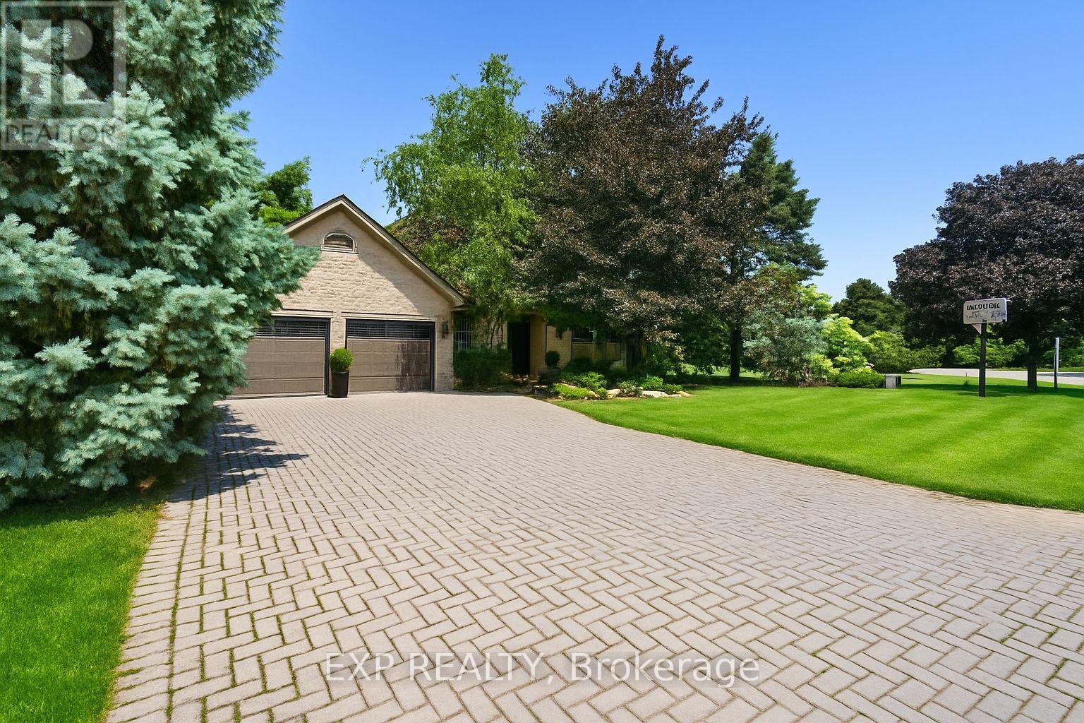 3914 Carolynn Court, Lincoln (Lincoln-Jordan/vineland), Ontario  L0R 2C0 - Photo 4 - X12600304