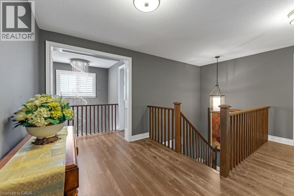 236 Mother's Street, Hamilton, Ontario  L9B 0E1 - Photo 21 - 40779111