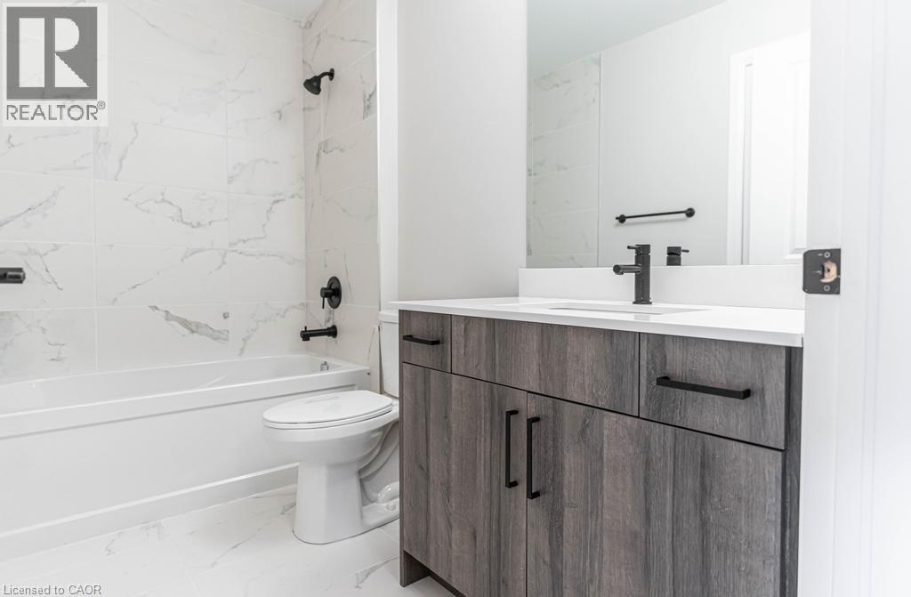 120 Springvalley Crescent Unit# 406, Hamilton, Ontario  L9C 0E4 - Photo 9 - 40789343