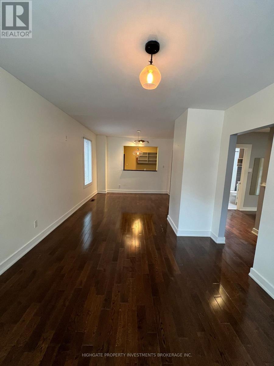 Main - 4 Kew Beach Avenue, Toronto, Ontario  M4L 1B7 - Photo 2 - E12461928