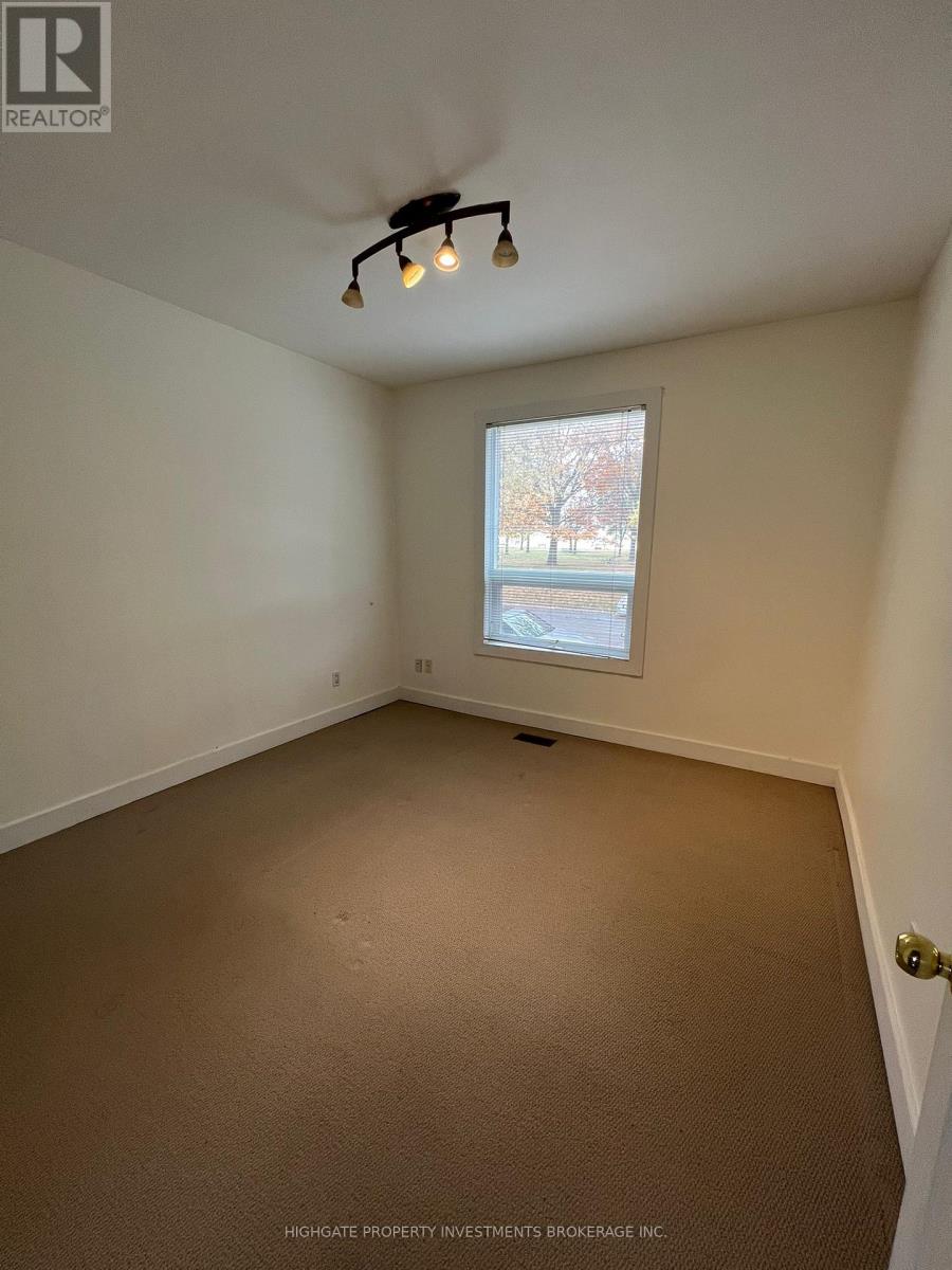 Main - 4 Kew Beach Avenue, Toronto, Ontario  M4L 1B7 - Photo 8 - E12461928