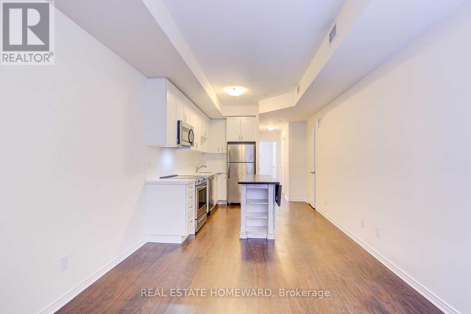 202 - 1100 Briar Hill Avenue, Toronto, Ontario  M6B 1M7 - Photo 4 - W12600312