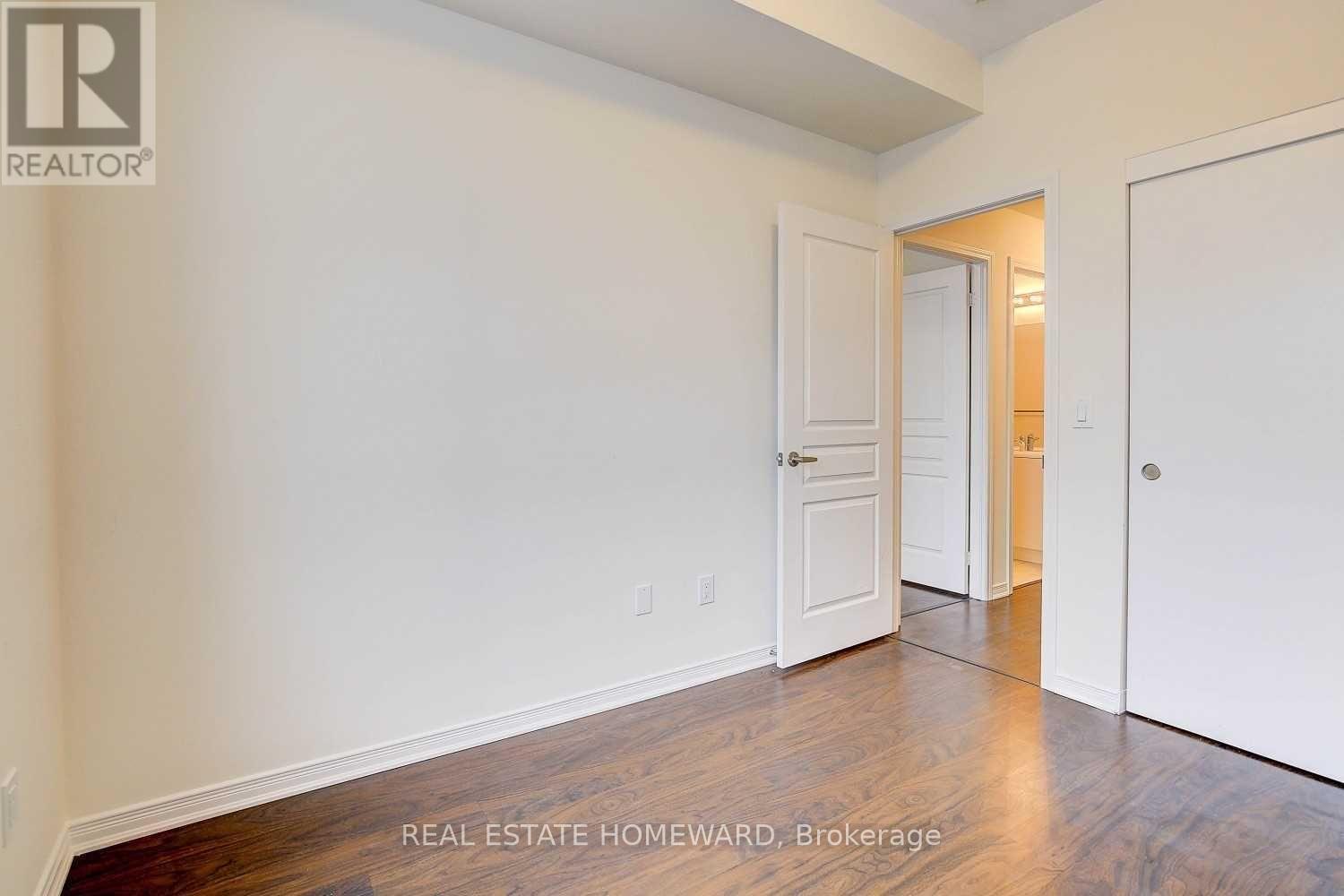 202 - 1100 Briar Hill Avenue, Toronto, Ontario  M6B 1M7 - Photo 9 - W12600312