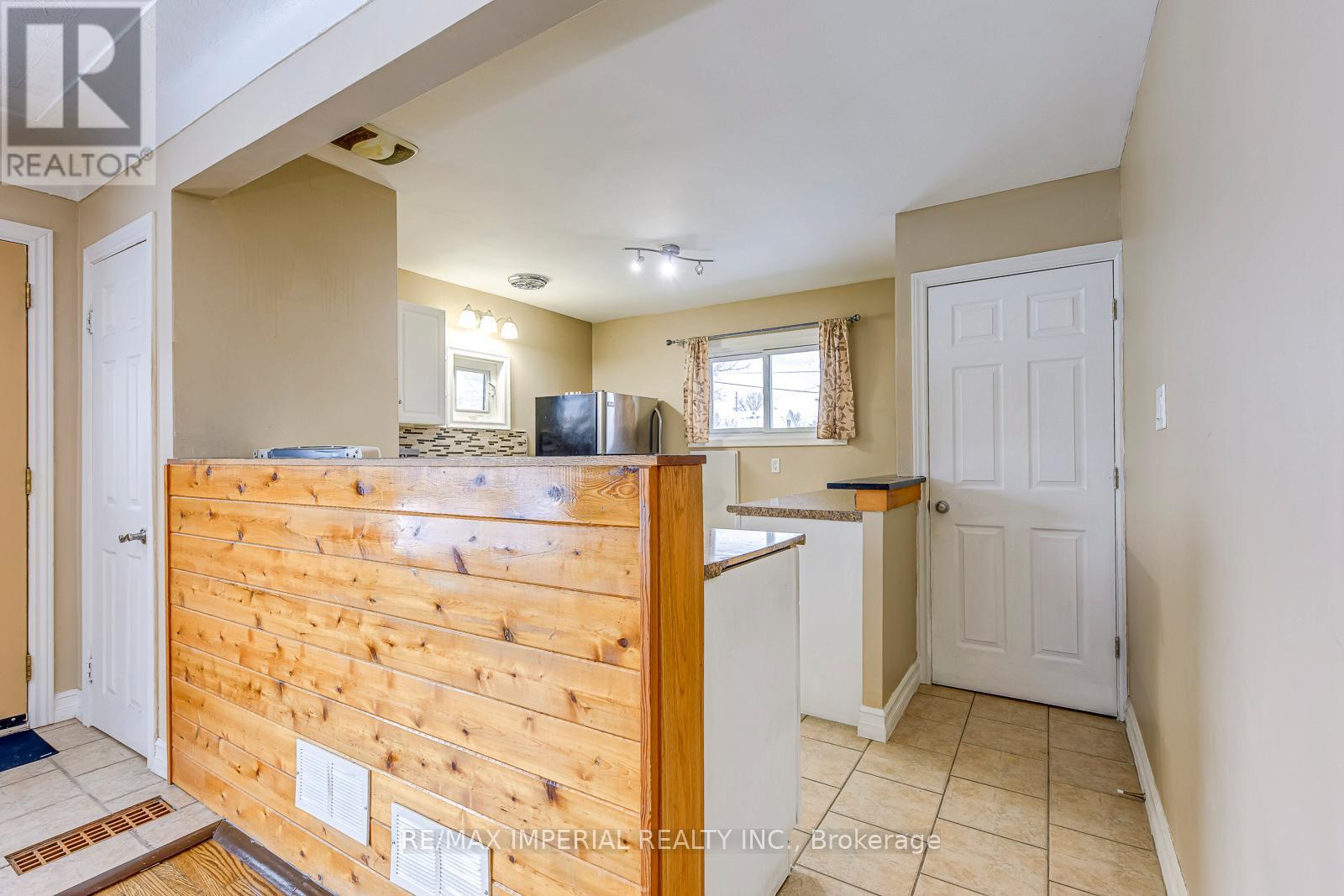 Main - 456 East 13th Street, Hamilton, Ontario  L4A 3A6 - Photo 11 - X12600308