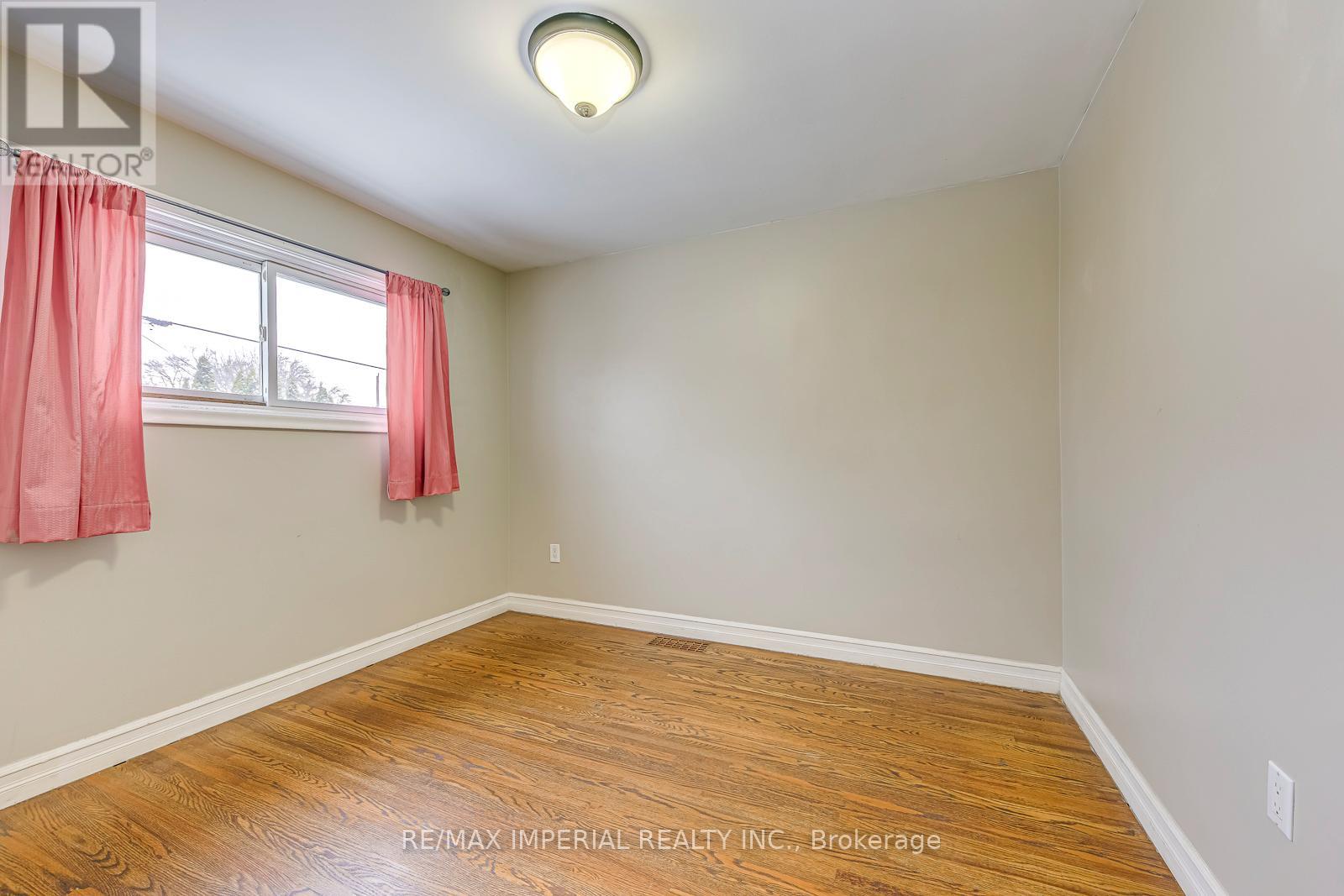 Main - 456 East 13th Street, Hamilton, Ontario  L4A 3A6 - Photo 23 - X12600308