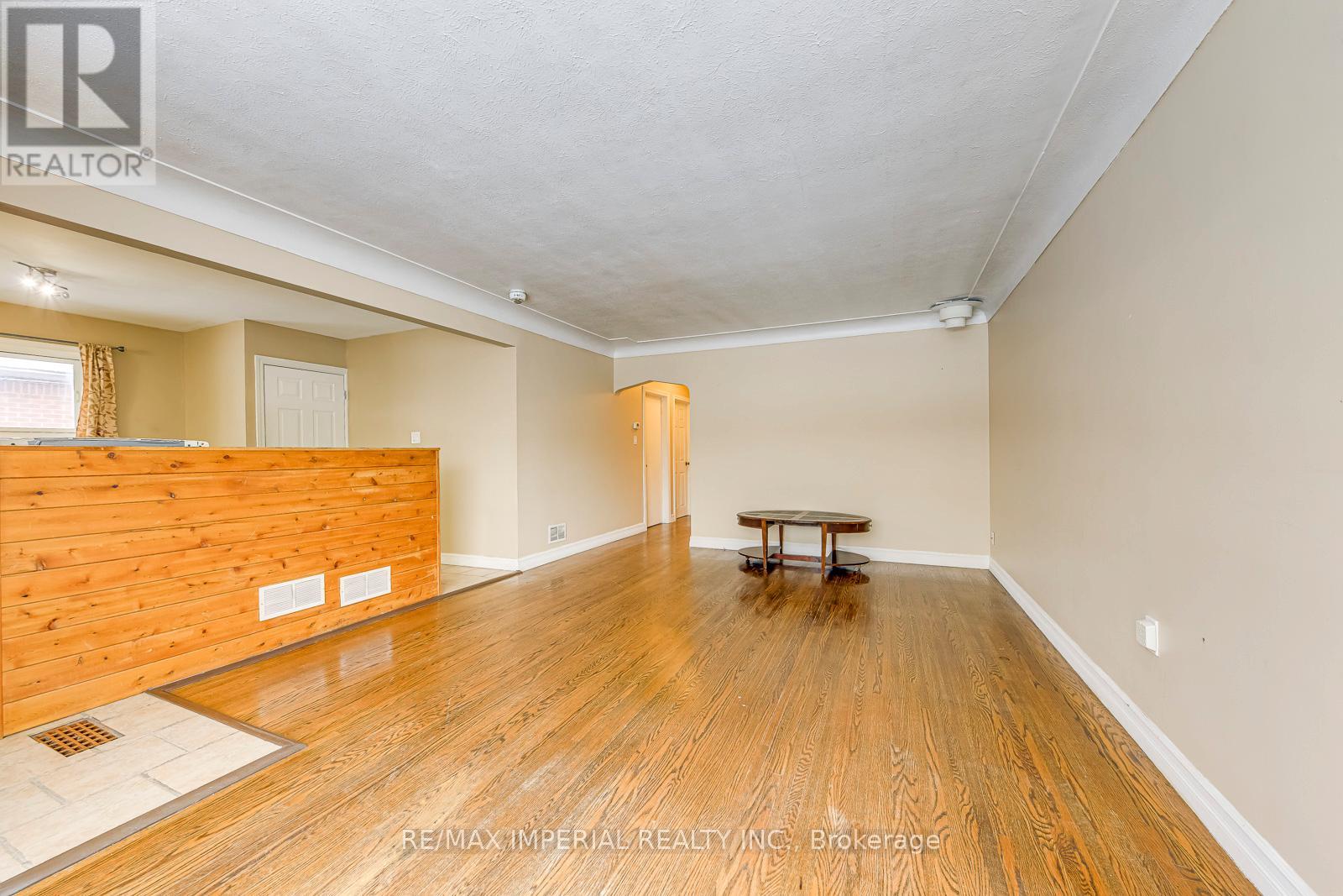 Main - 456 East 13th Street, Hamilton, Ontario  L4A 3A6 - Photo 5 - X12600308