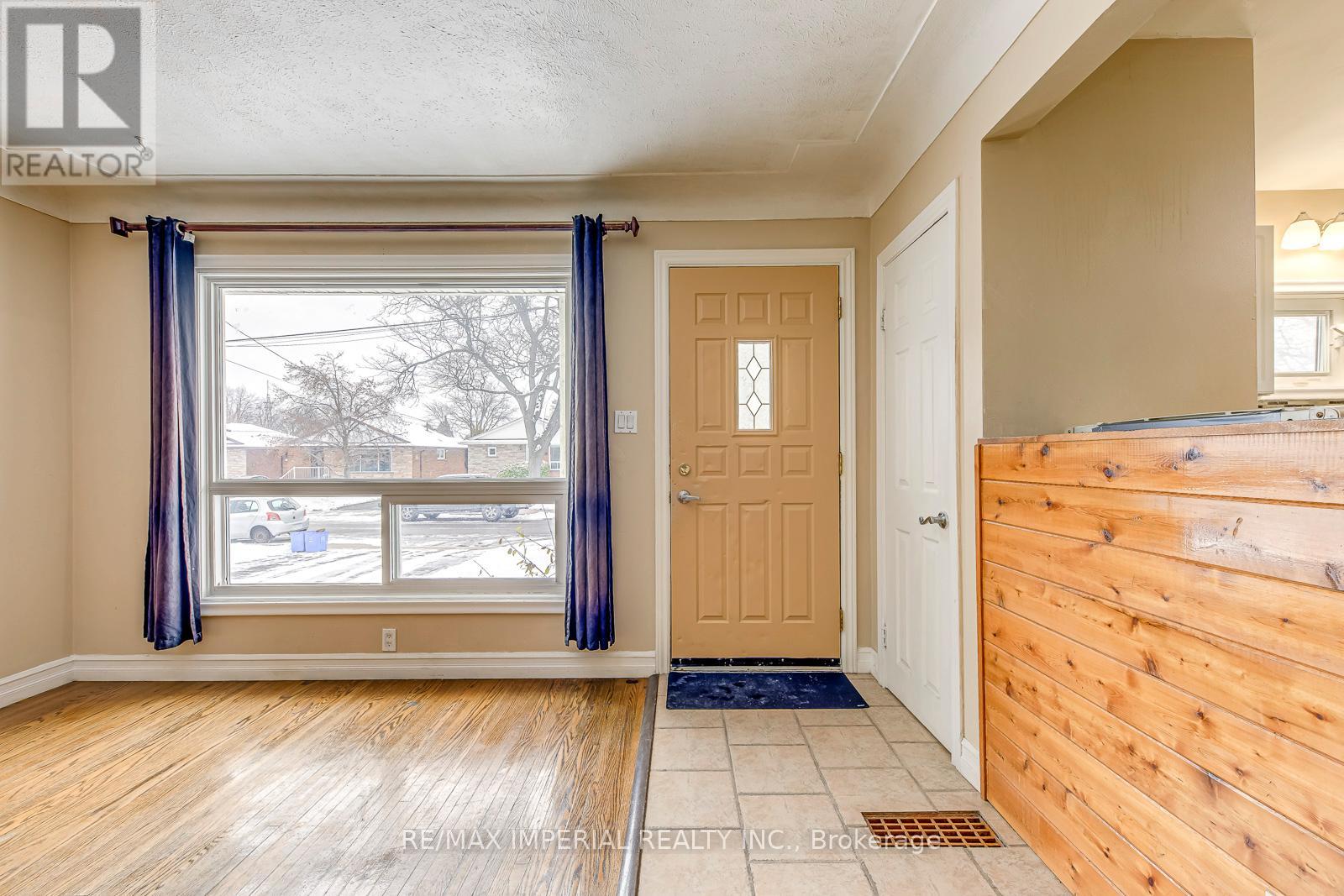 Main - 456 East 13th Street, Hamilton, Ontario  L4A 3A6 - Photo 6 - X12600308