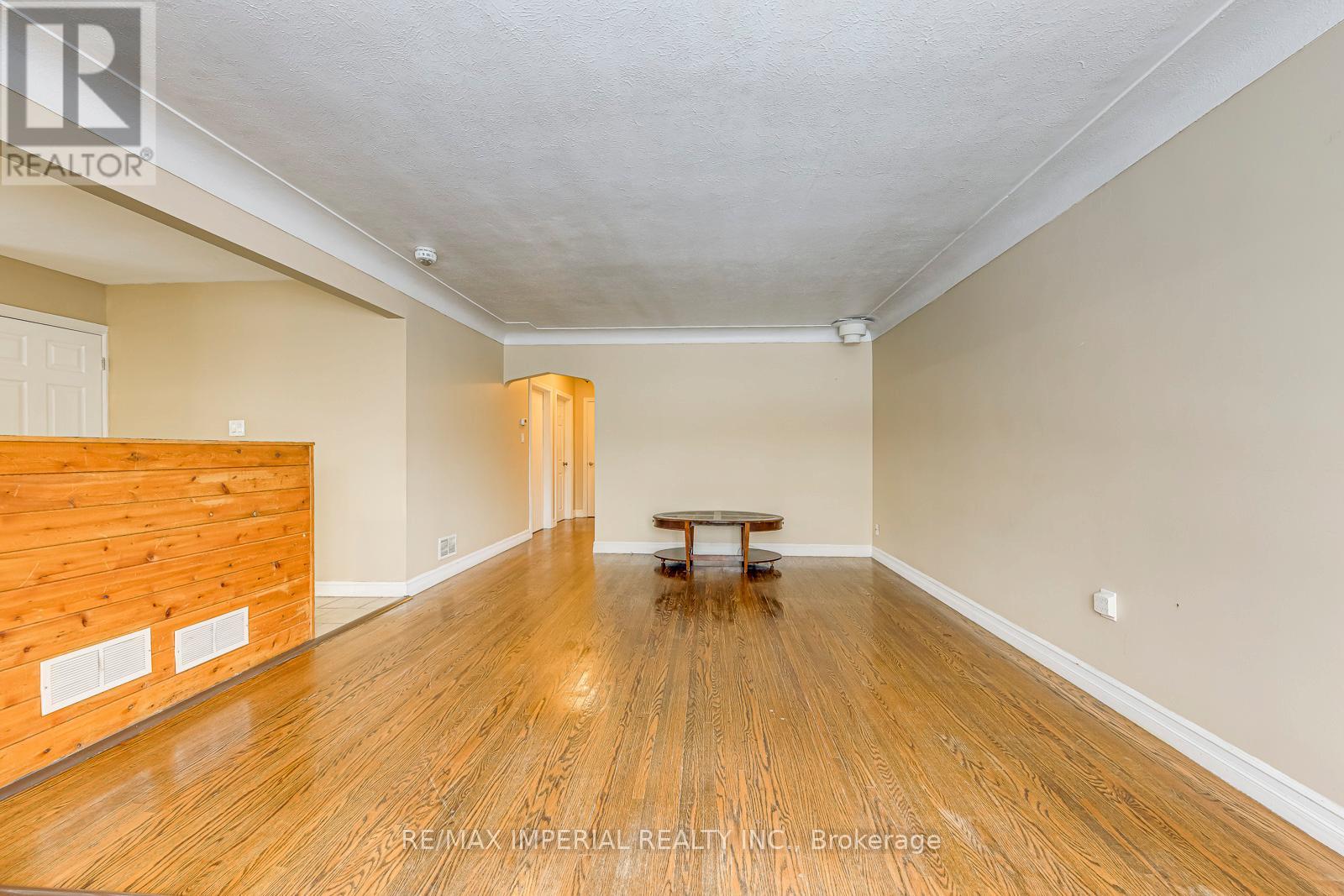 Main - 456 East 13th Street, Hamilton, Ontario  L4A 3A6 - Photo 7 - X12600308