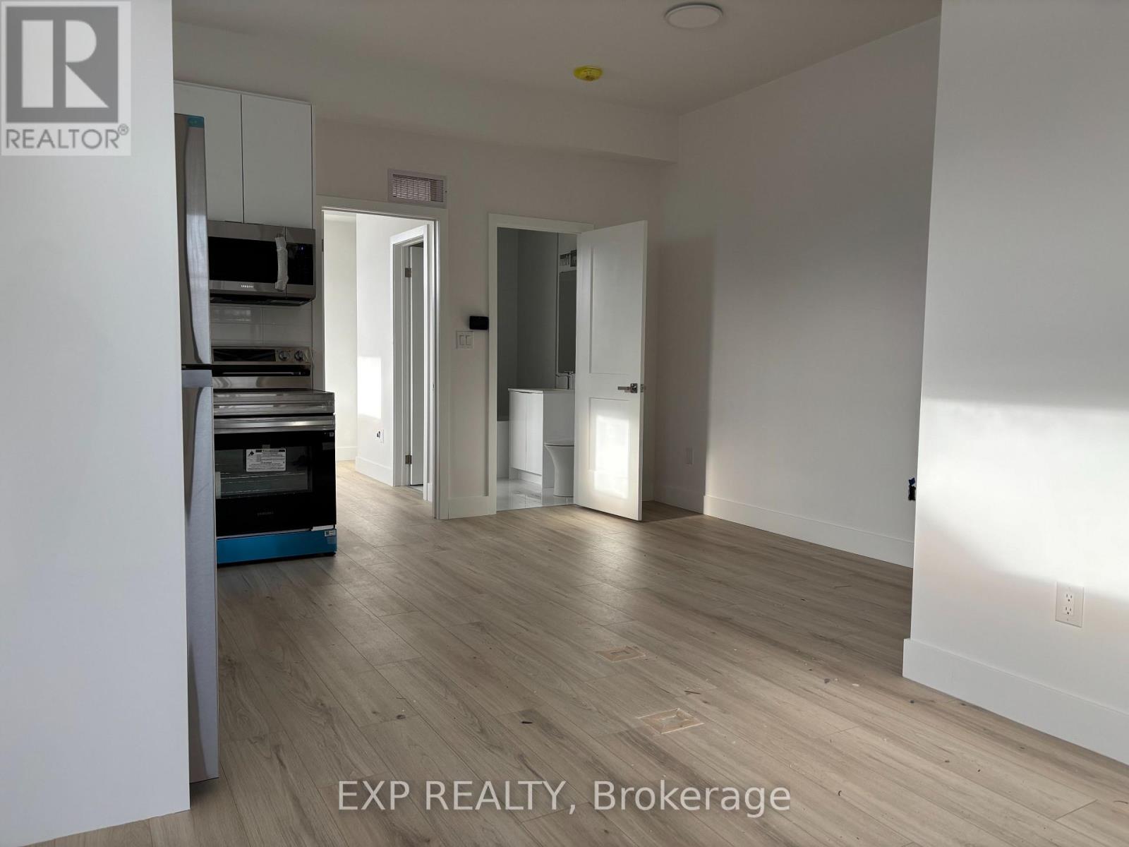 107 - 7277 Wilson Crescent, Niagara Falls, Ontario  L2G 4R8 - Photo 10 - X12600320