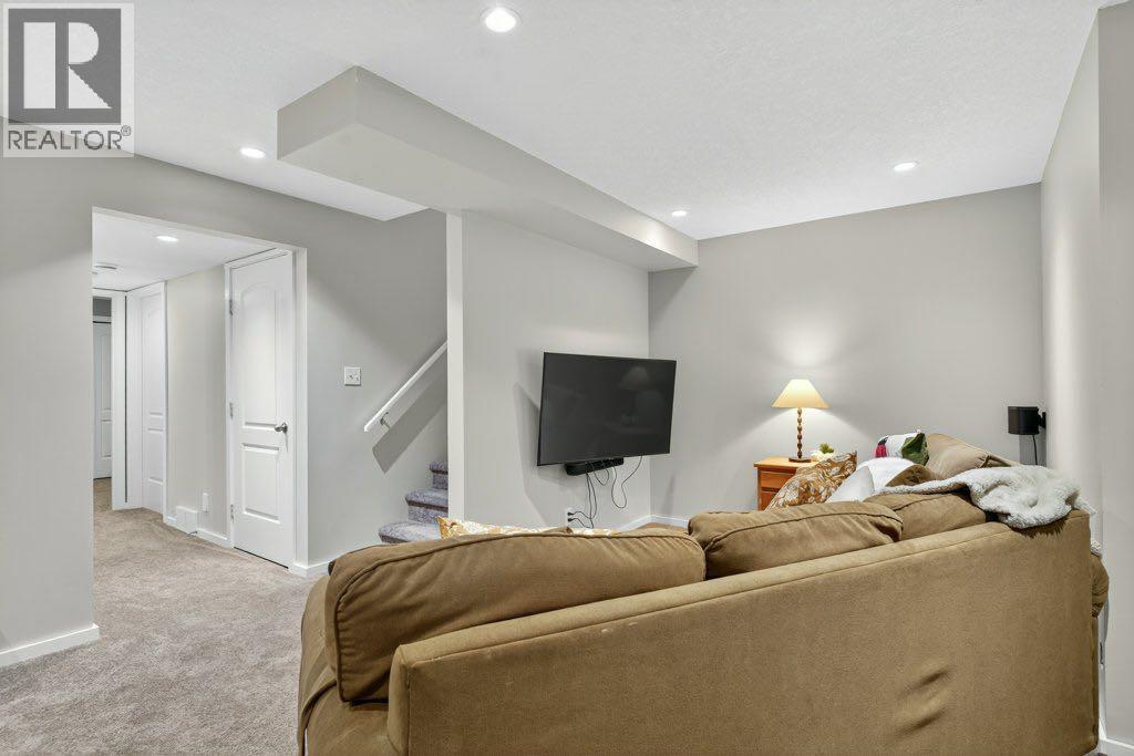 18 West Coach Road Sw, Calgary, Alberta T3H 0M6 - Photo 20 - A2270985