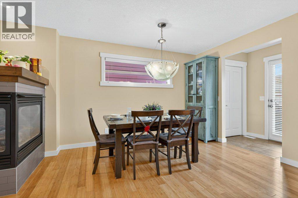 18 West Coach Road Sw, Calgary, Alberta T3H 0M6 - Photo 6 - A2270985