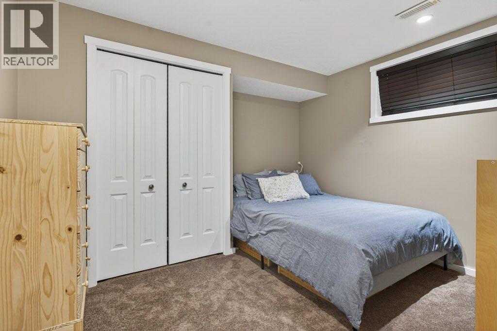 18 West Coach Road Sw, Calgary, Alberta T3H 0M6 - Photo 22 - A2270985