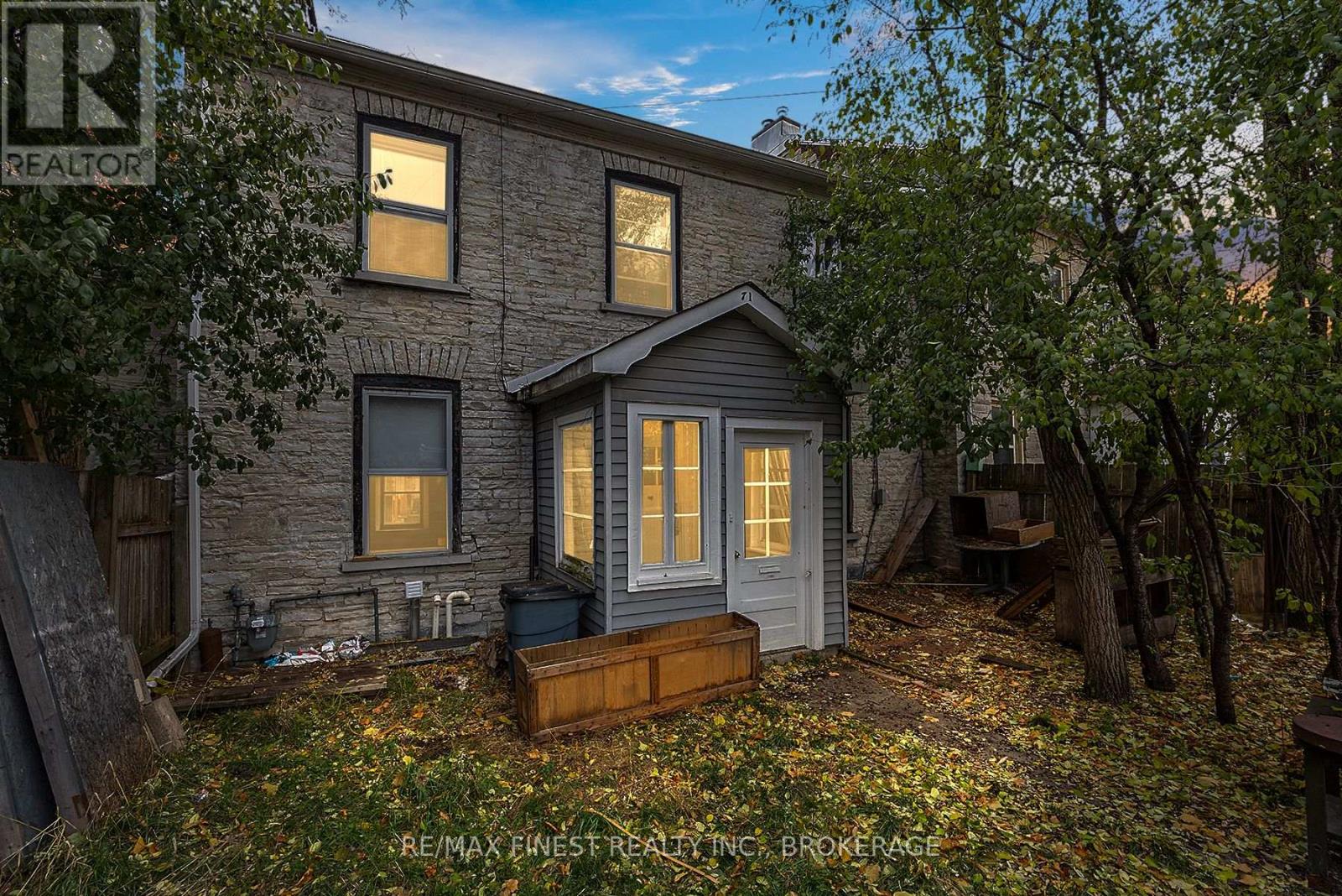 71 Rideau Street, Kingston, Ontario  K7K 2Z8 - Photo 1 - X12600398