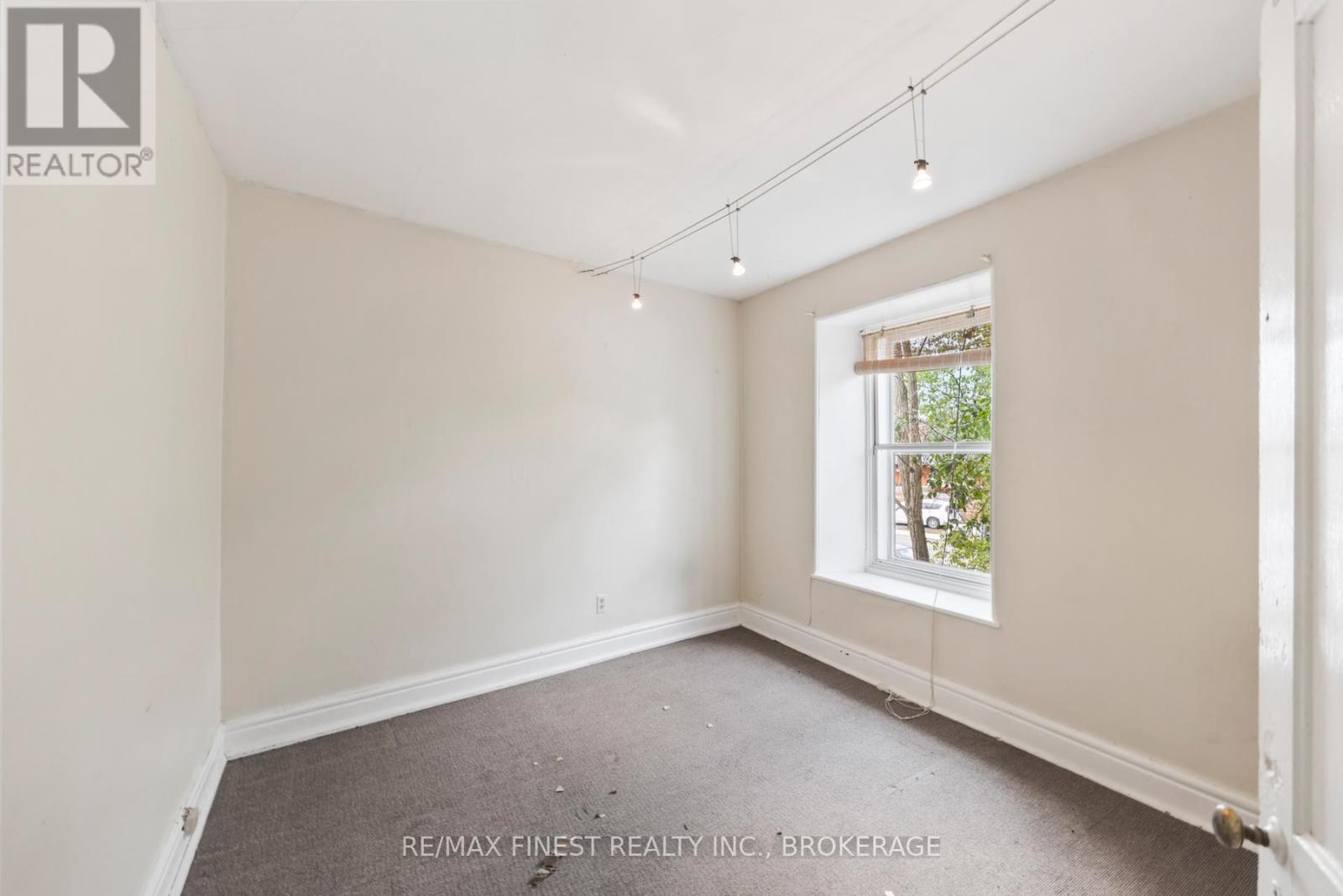 71 Rideau Street, Kingston, Ontario  K7K 2Z8 - Photo 24 - X12600398