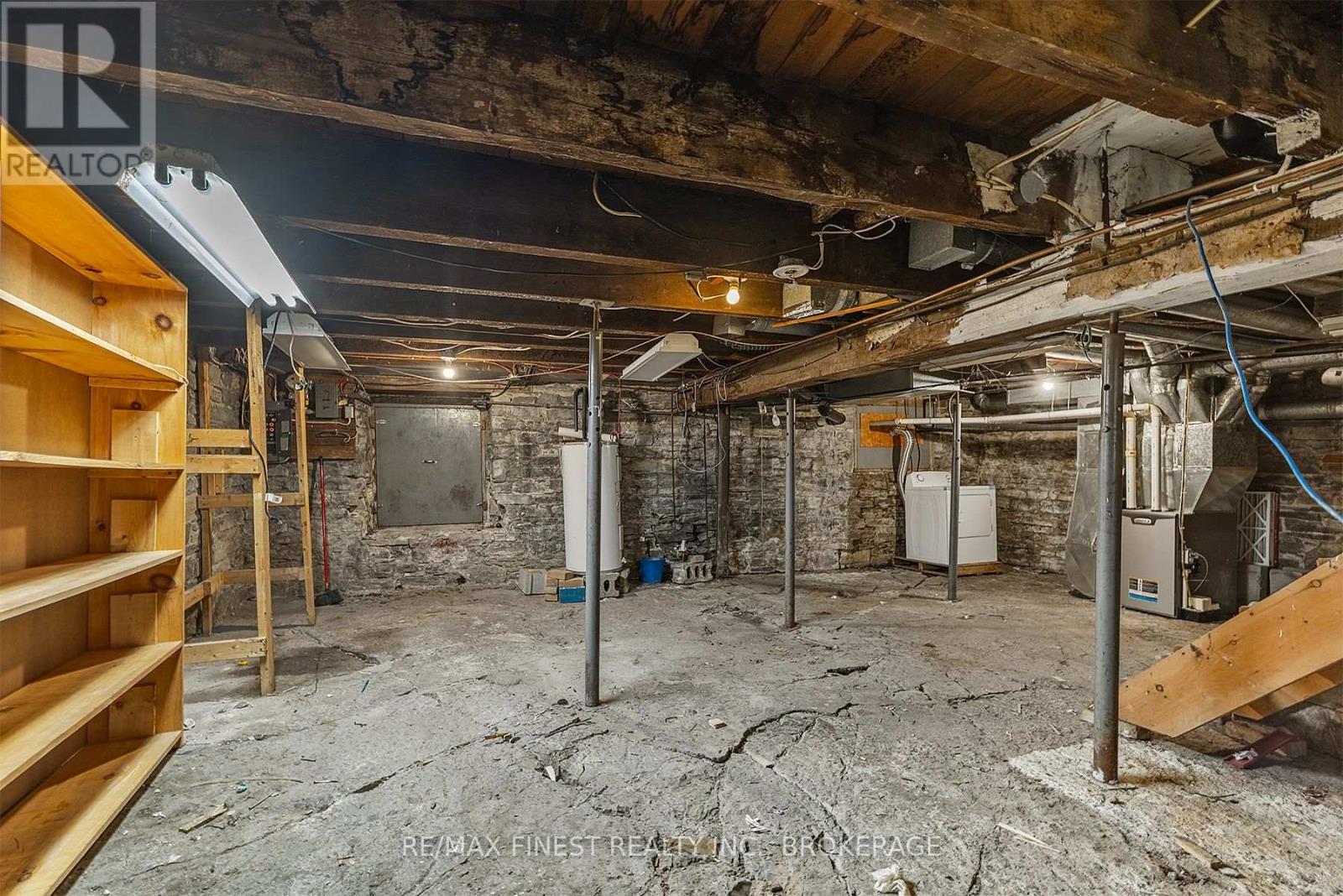 71 Rideau Street, Kingston, Ontario  K7K 2Z8 - Photo 31 - X12600398