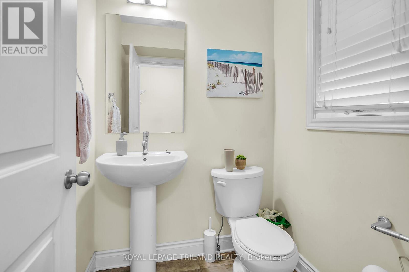 1310 Michael Circle, London East, Ontario  N5V 0B8 - Photo 10 - X12600350