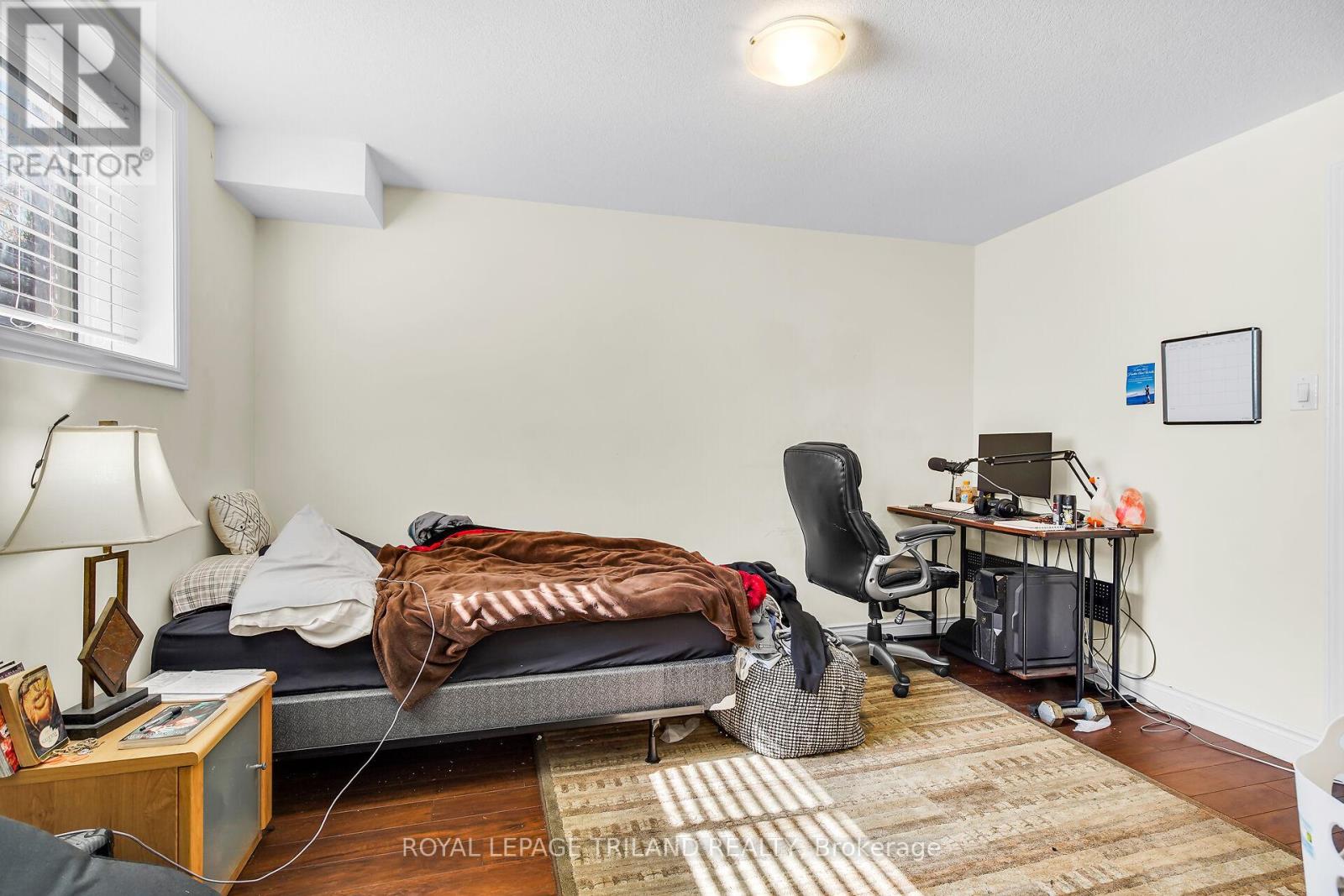 1310 Michael Circle, London East, Ontario  N5V 0B8 - Photo 17 - X12600350