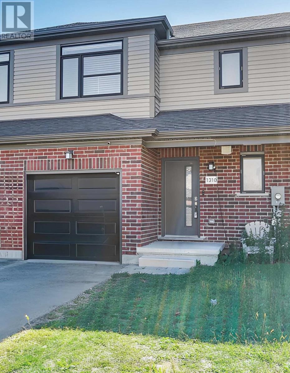 1310 Michael Circle, London East, Ontario  N5V 0B8 - Photo 2 - X12600350