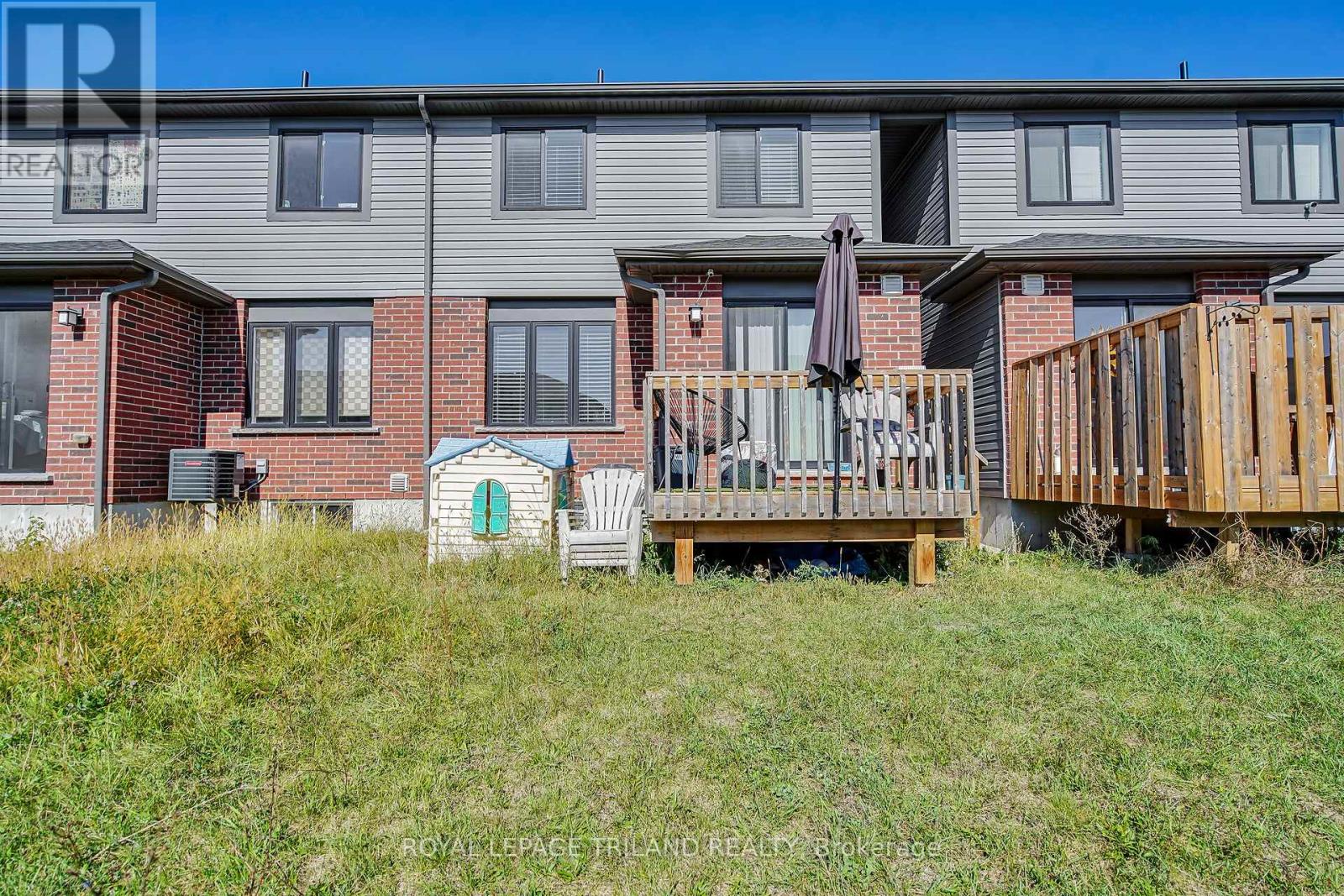 1310 Michael Circle, London East, Ontario  N5V 0B8 - Photo 27 - X12600350