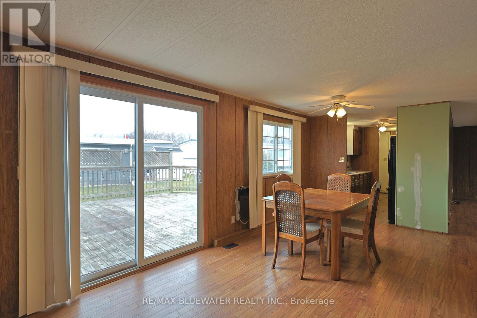 39 St Andrews Place, South Huron, Ontario  N0M 1T0 - Photo 14 - X12600374