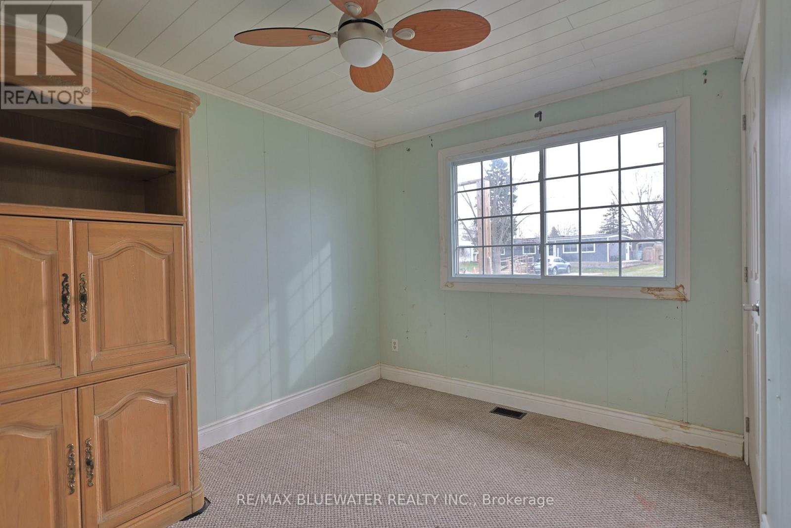 39 St Andrews Place, South Huron, Ontario  N0M 1T0 - Photo 22 - X12600374