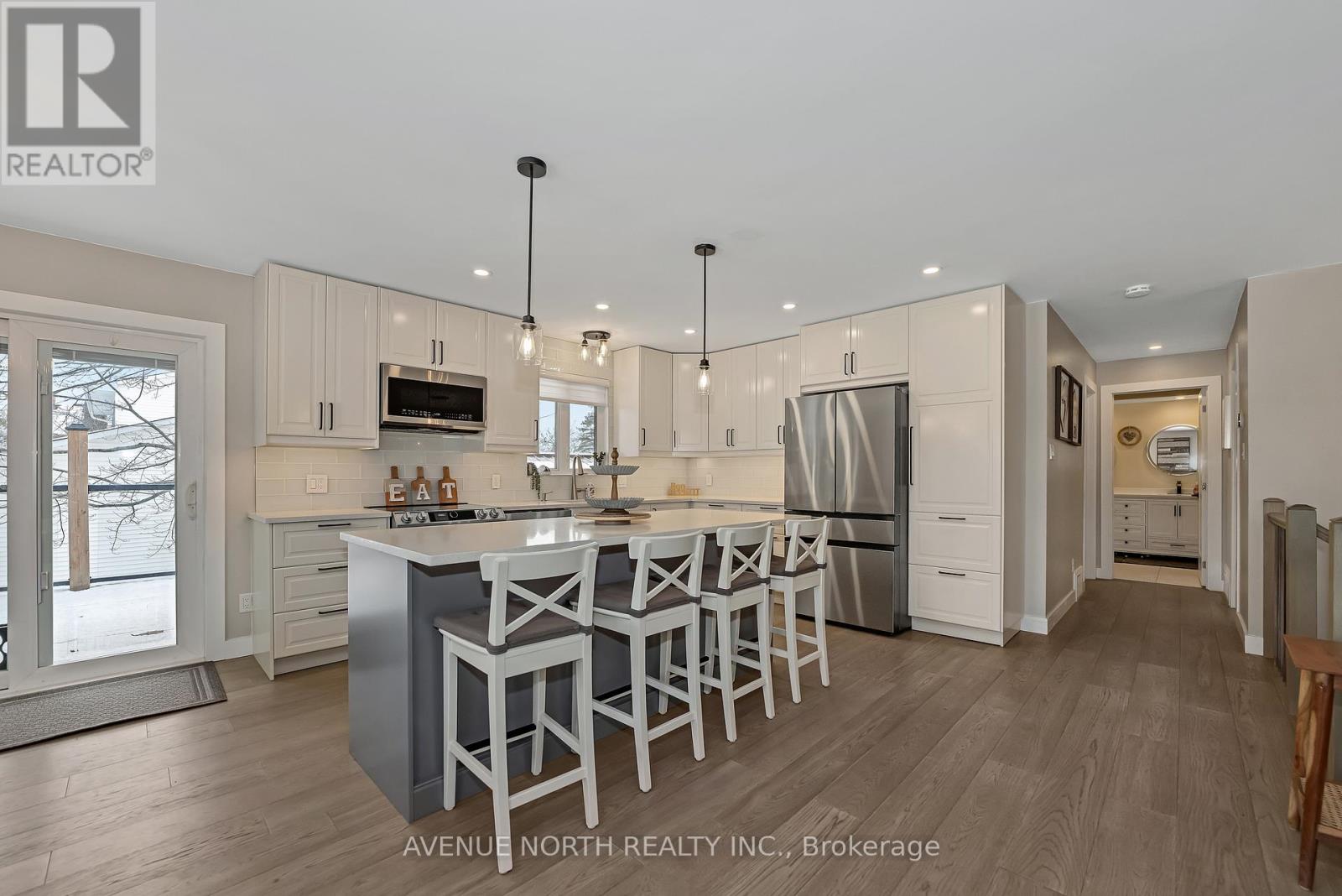 7028 Shadow Ridge Drive, Ottawa, Ontario  K4P 1B7 - Photo 5 - X12600324