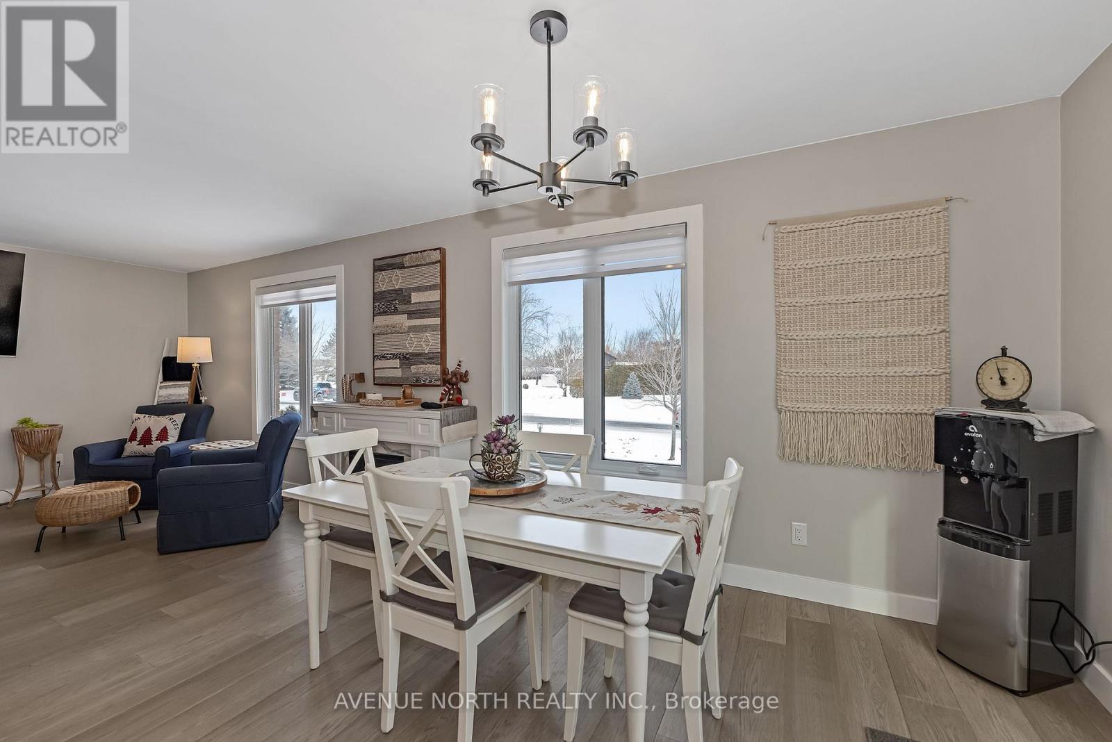 7028 Shadow Ridge Drive, Ottawa, Ontario  K4P 1B7 - Photo 8 - X12600324