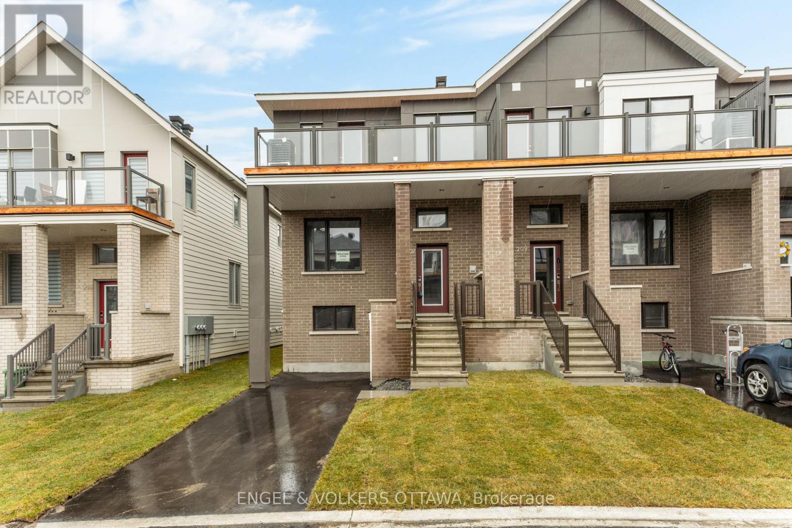 207 Speckled Alder Row, Ottawa, Ontario  K2J 7G8 - Photo 2 - X12600328