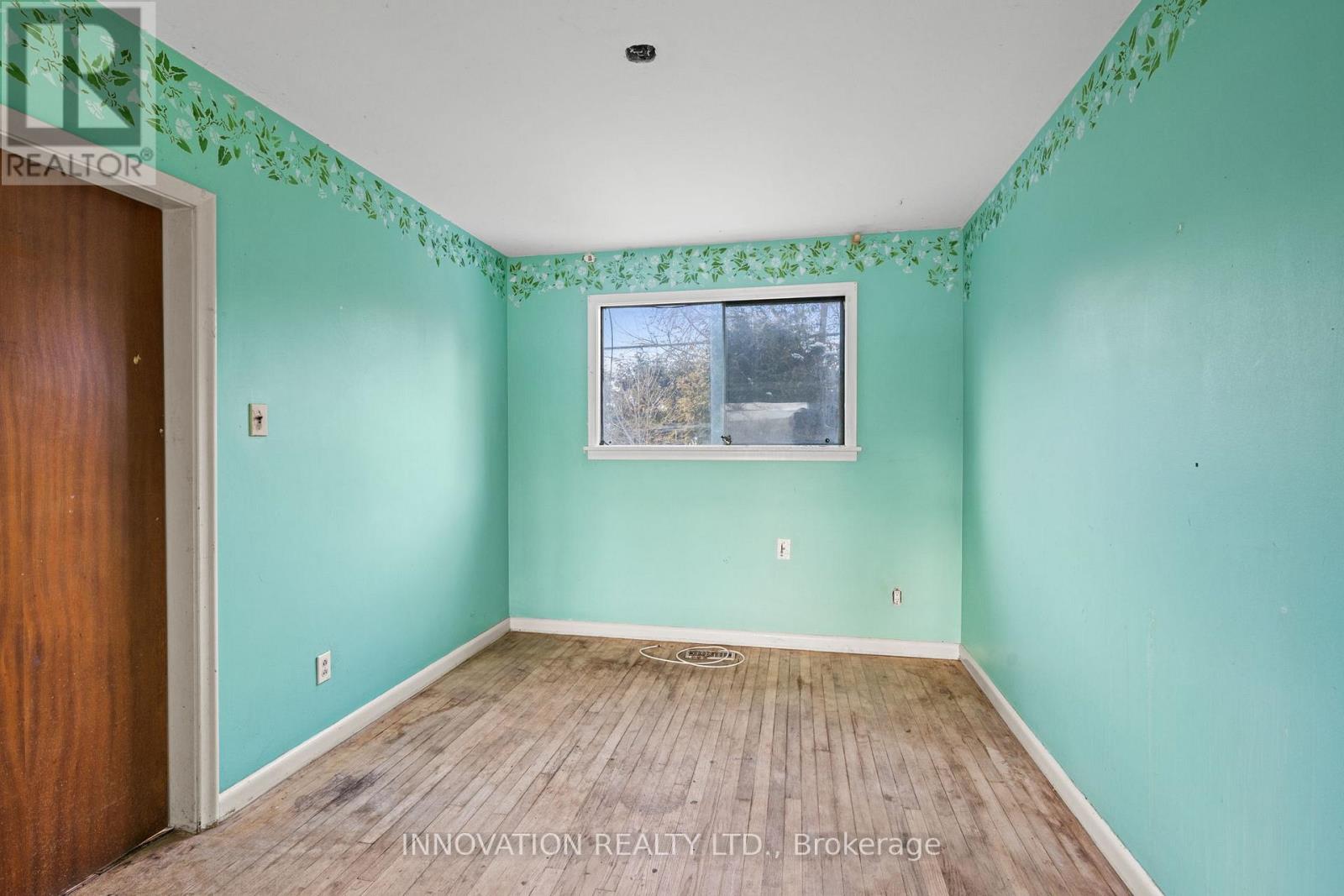 1751 Baseline Road, Ottawa, Ontario  K2C 0C1 - Photo 12 - X12600358