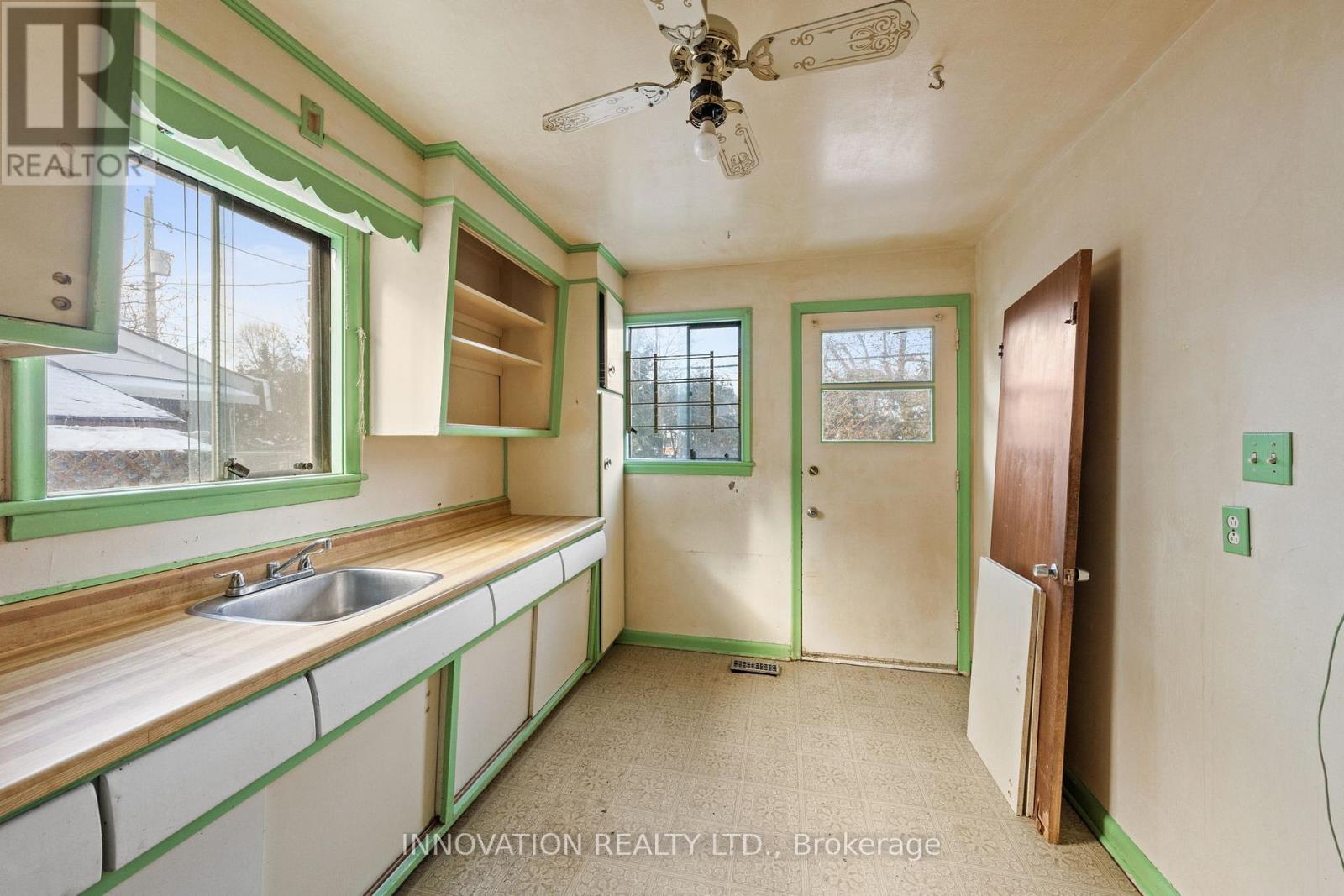 1751 Baseline Road, Ottawa, Ontario  K2C 0C1 - Photo 14 - X12600358