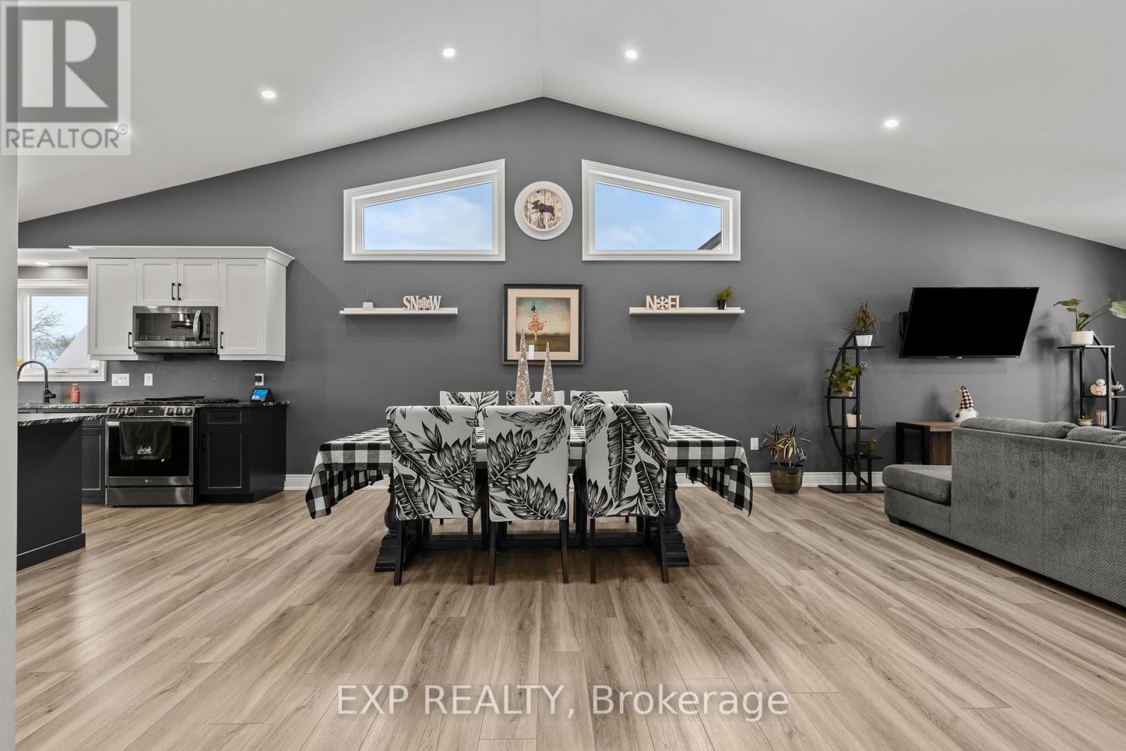 2756 Arrowsmith Court, Fort Erie, Ontario  L0S 1S0 - Photo 14 - X12600346