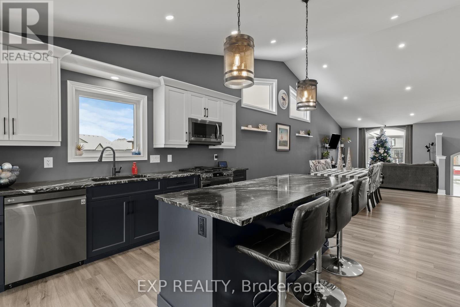 2756 Arrowsmith Court, Fort Erie, Ontario  L0S 1S0 - Photo 20 - X12600346