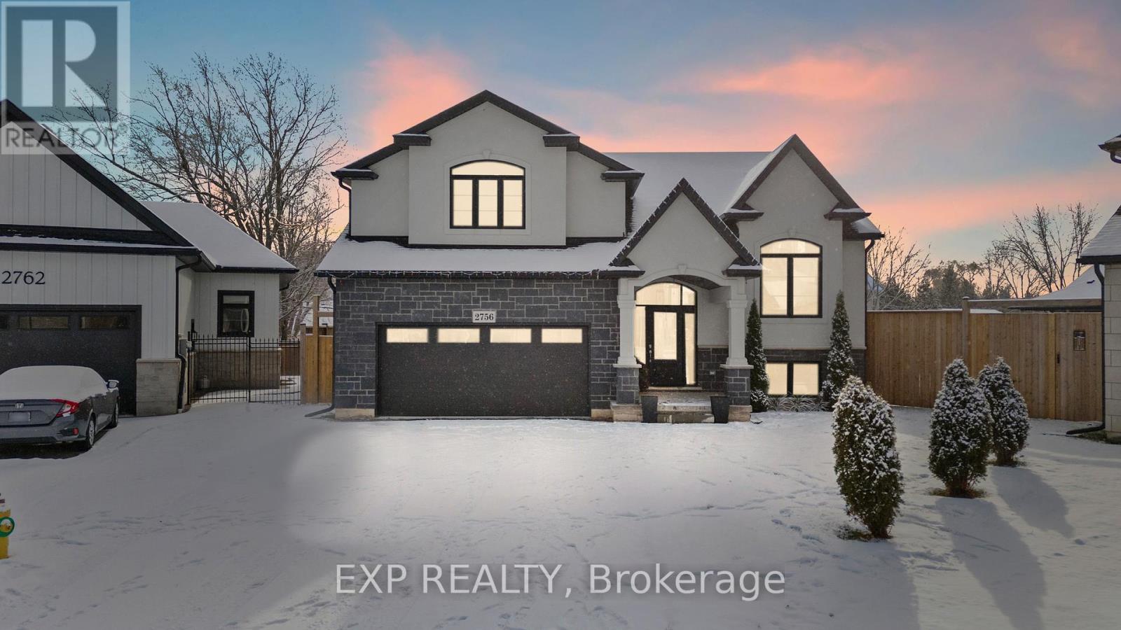 2756 Arrowsmith Court, Fort Erie, Ontario  L0S 1S0 - Photo 3 - X12600346