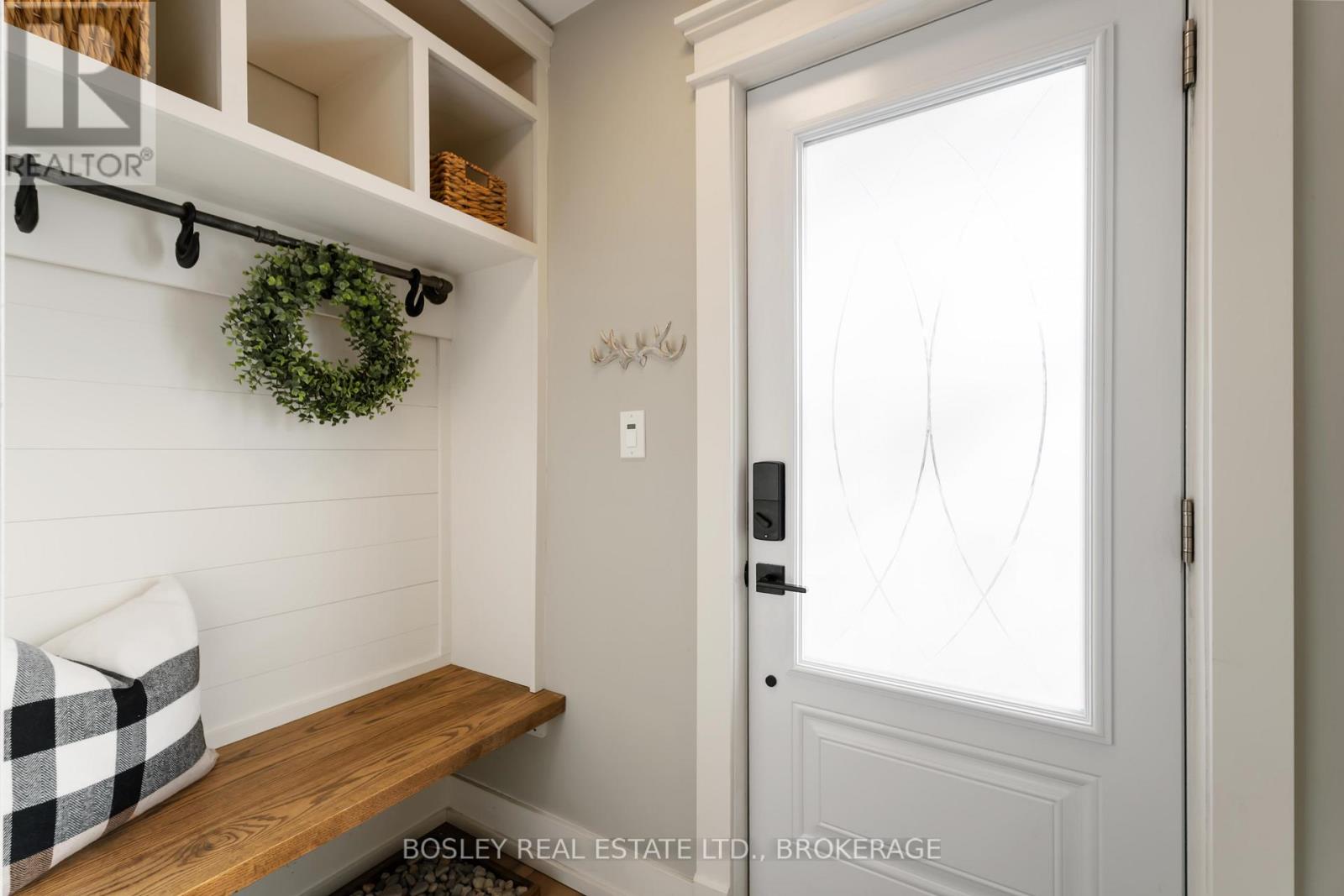 65 Glen Park Road, St. Catharines, Ontario  L2N 3E5 - Photo 3 - X12600400