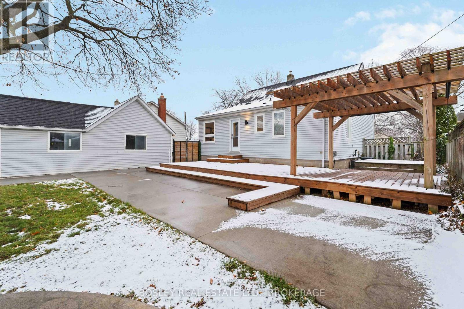 65 Glen Park Road, St. Catharines, Ontario  L2N 3E5 - Photo 38 - X12600400